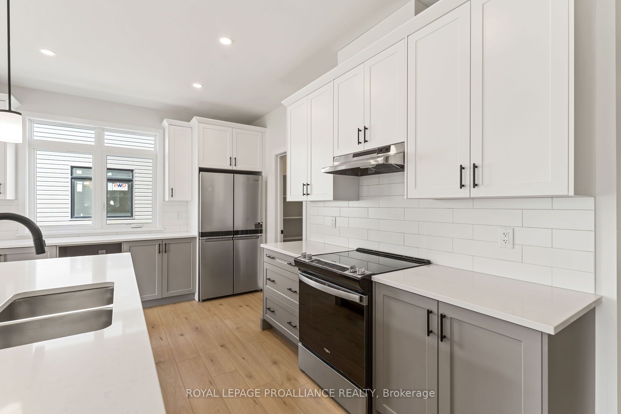 1169 Moore Street Property Photo 11