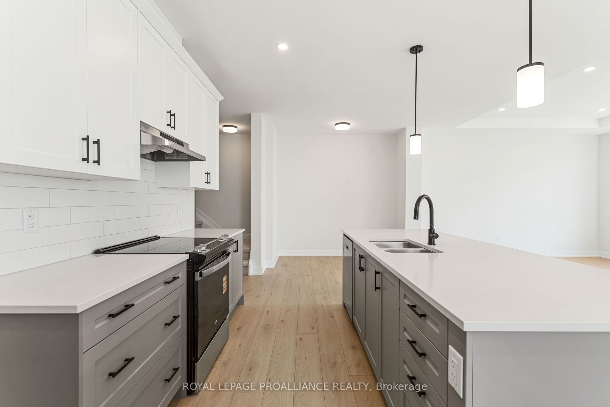 1169 Moore Street Property Photo 14