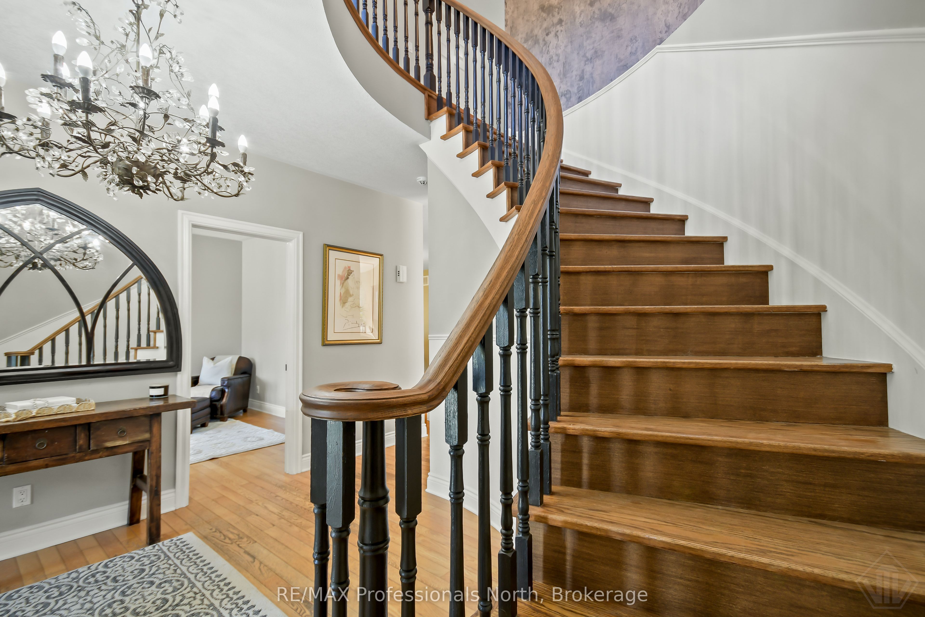 9 Melane Court Property Photo 3