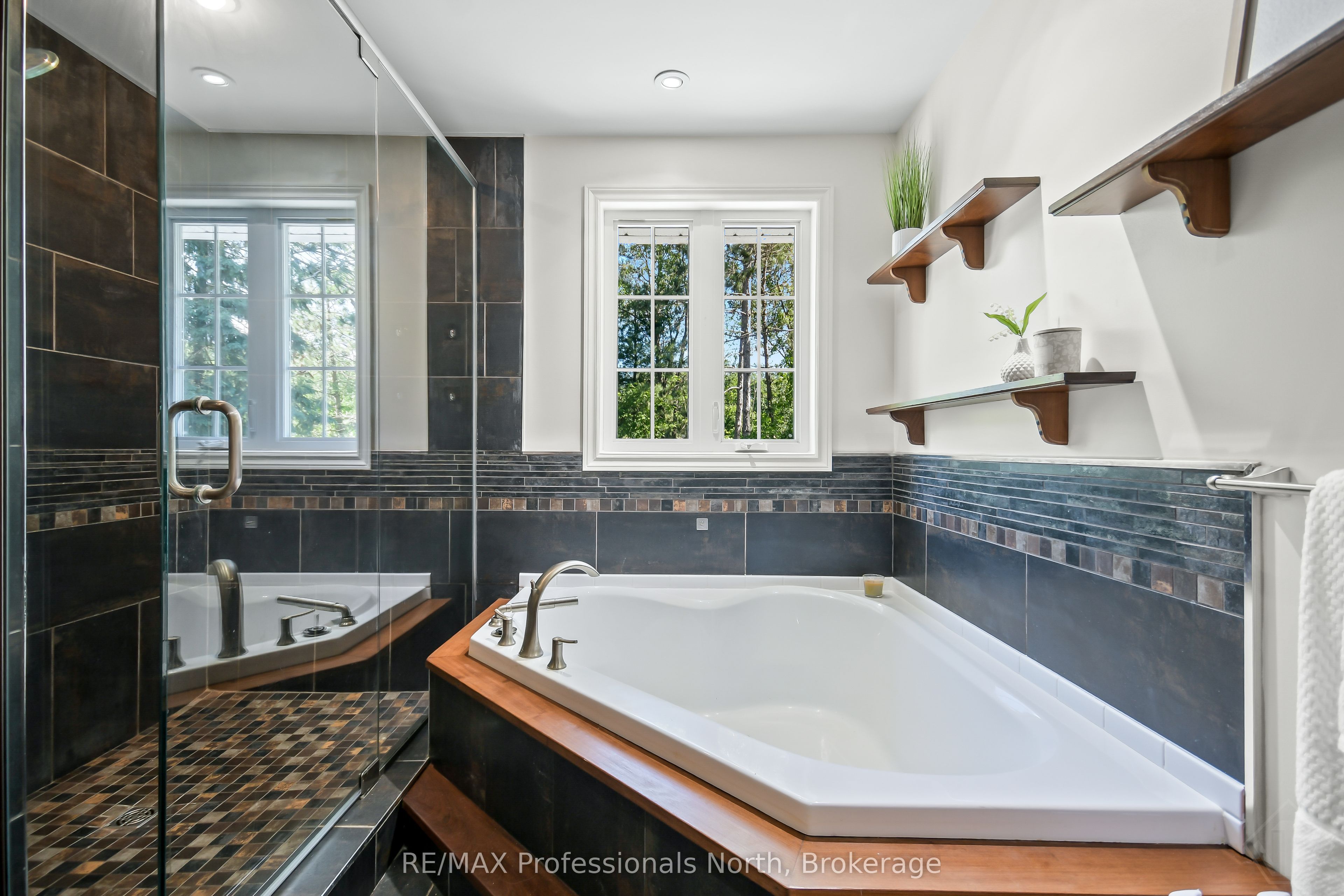 9 Melane Court Property Photo 31