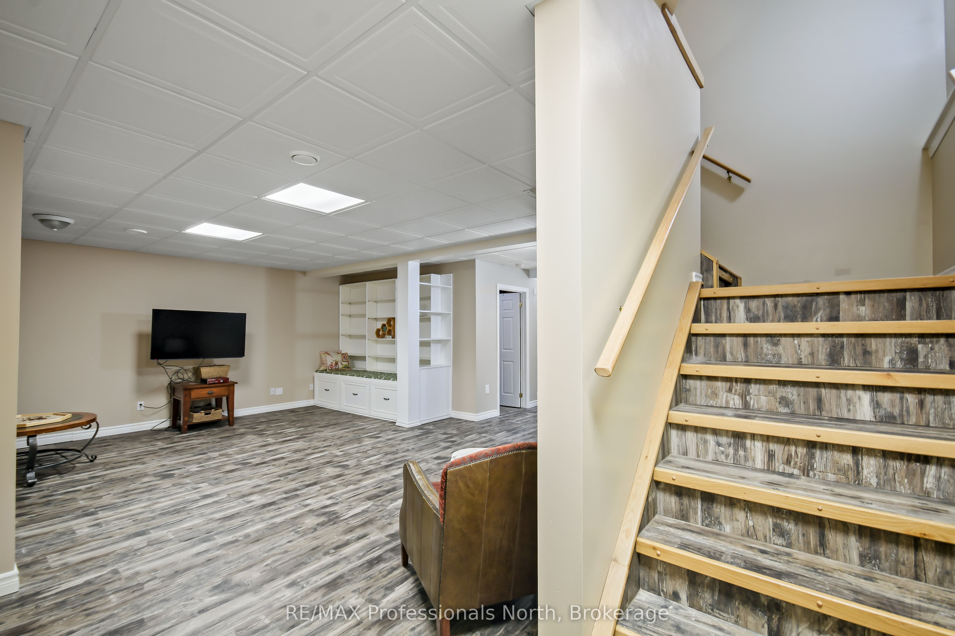 9 Melane Court Property Photo 32