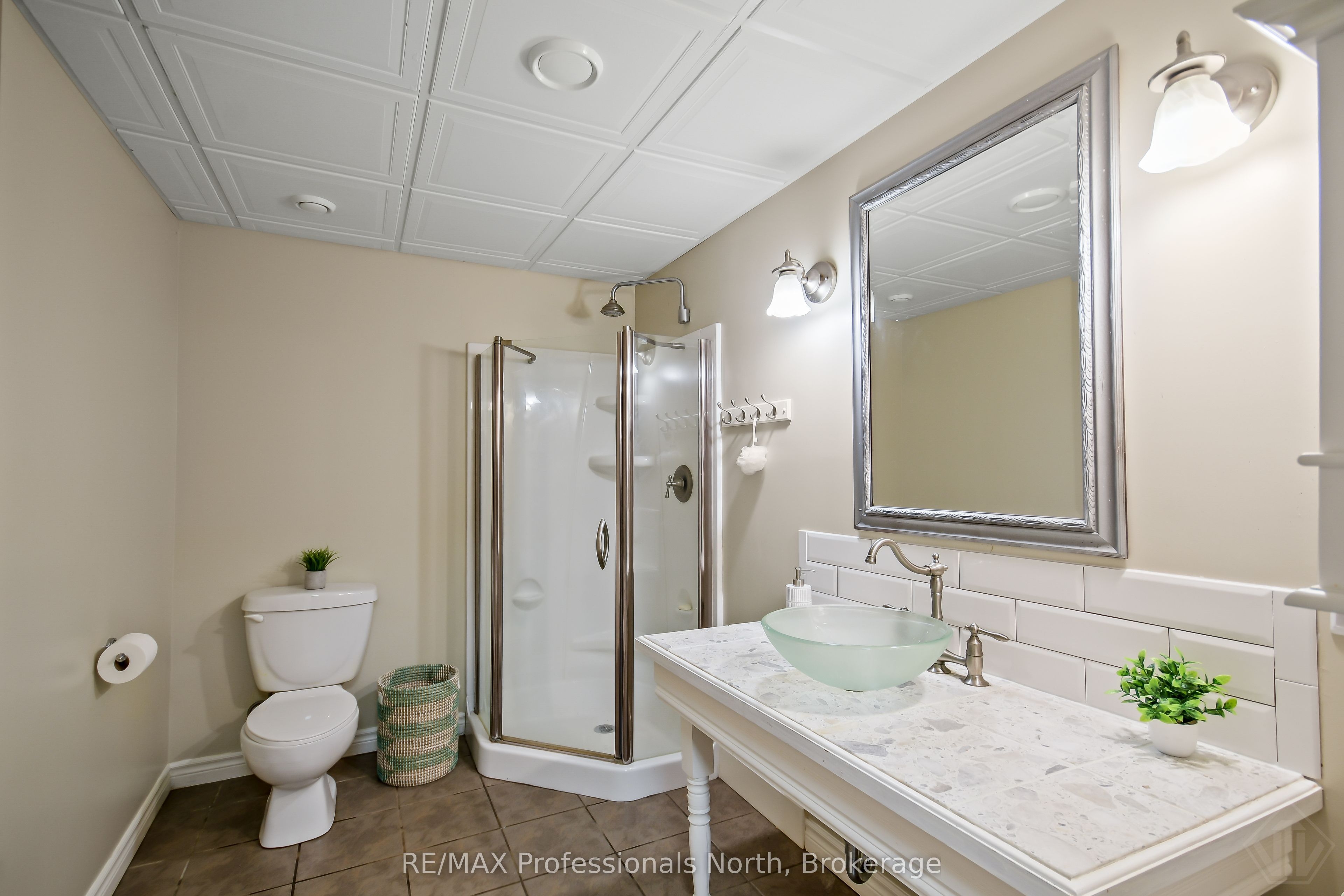 9 Melane Court Property Photo 35