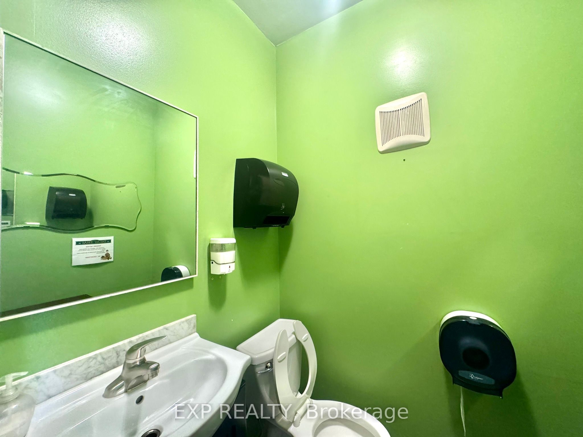 511 Bank Street Property Photo 7