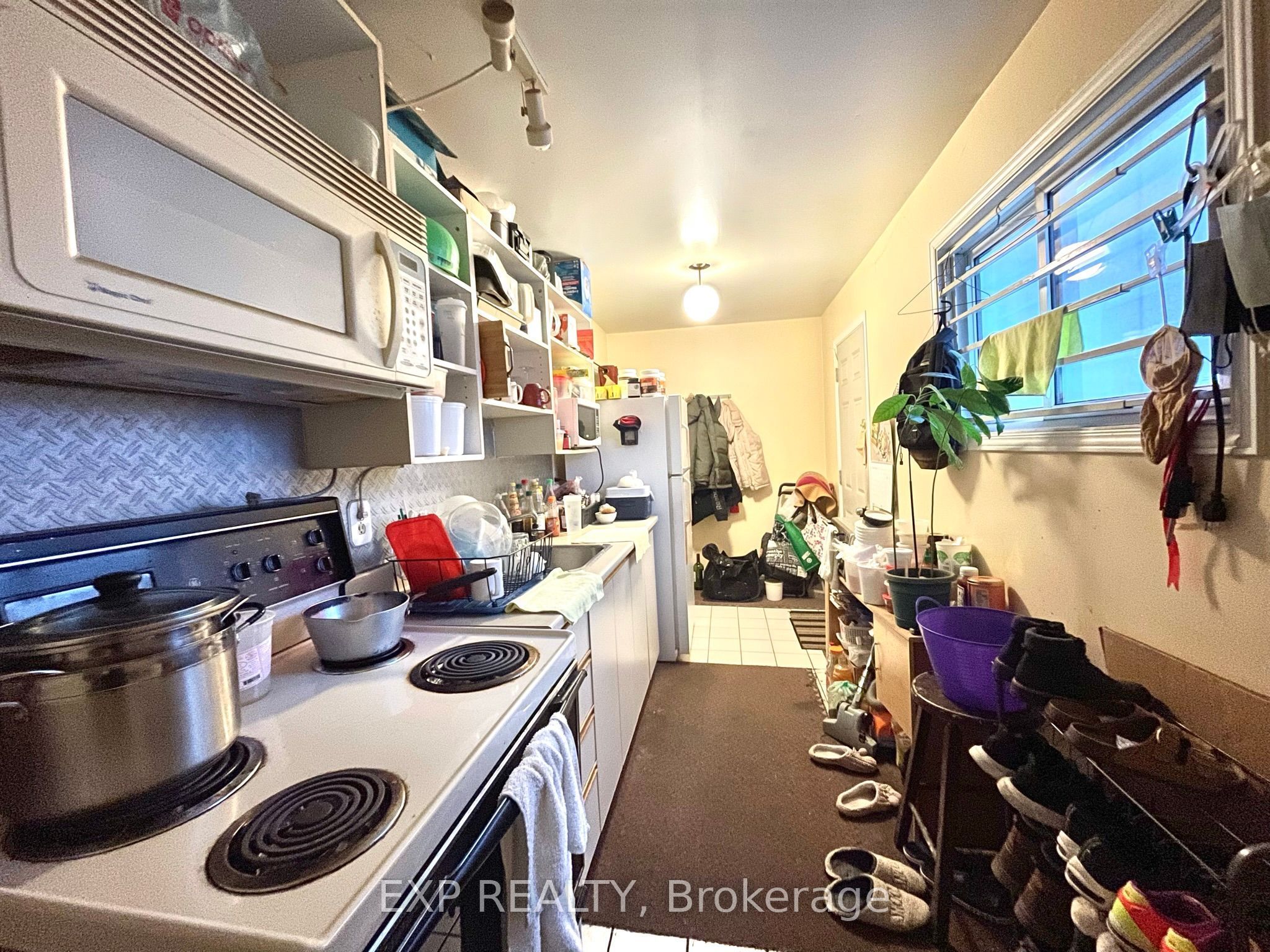 511 Bank Street Property Photo 11