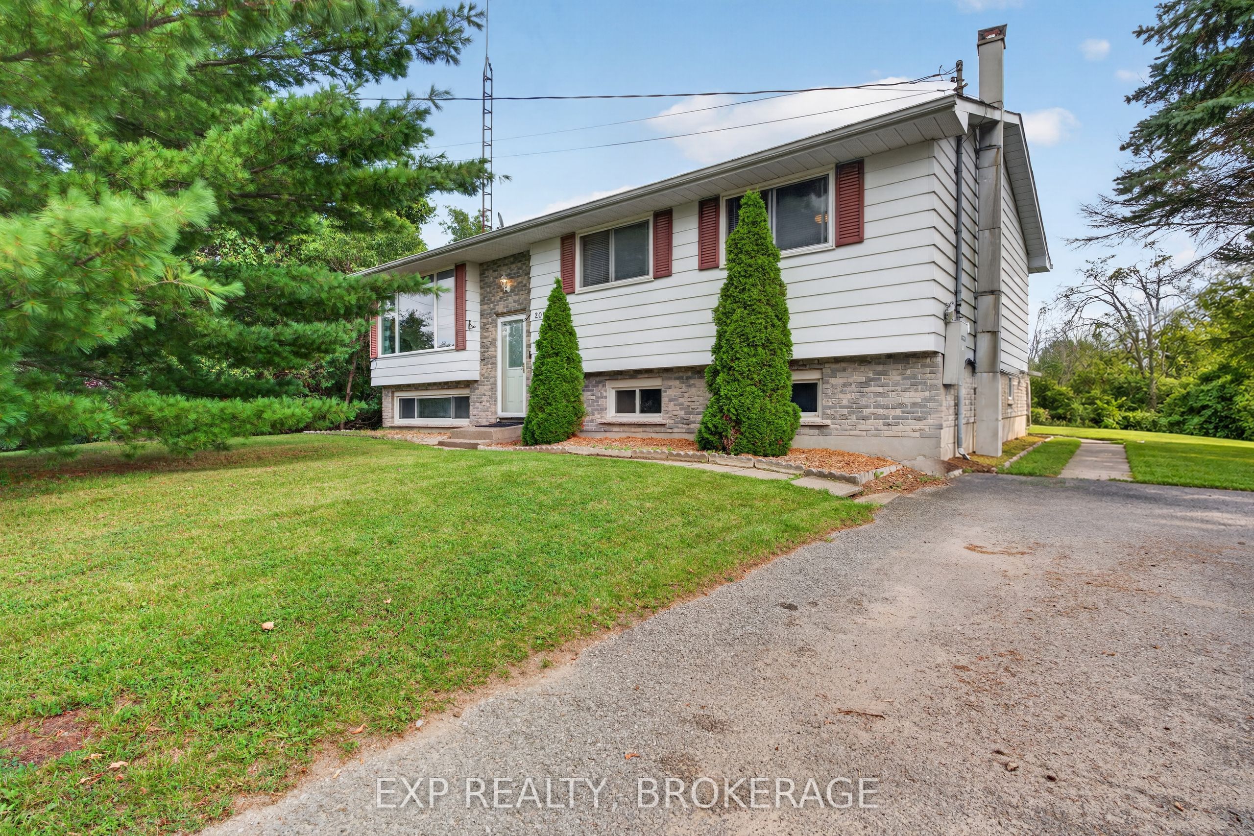 2016 COLE HILL Road Property Photo 1