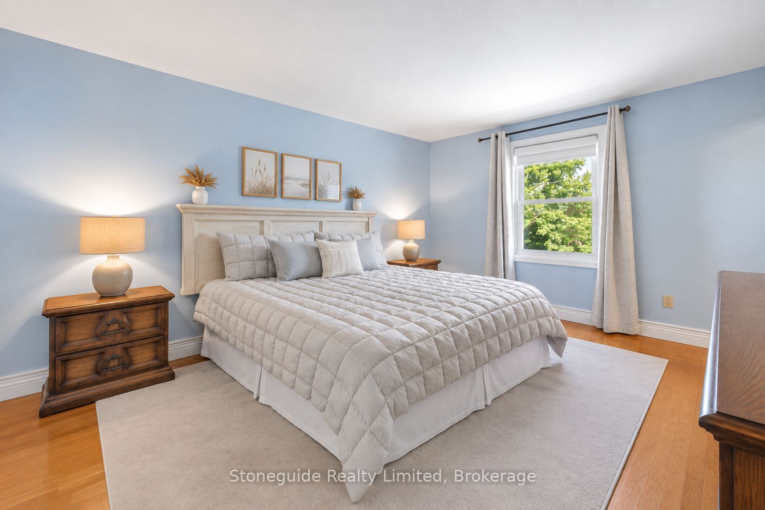 1611 Parkhill Road W Property Photo 17