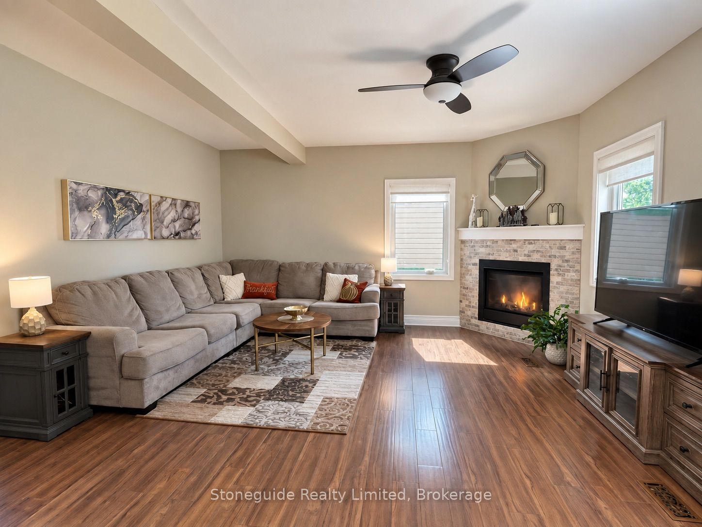 1611 Parkhill Road W Property Photo 29