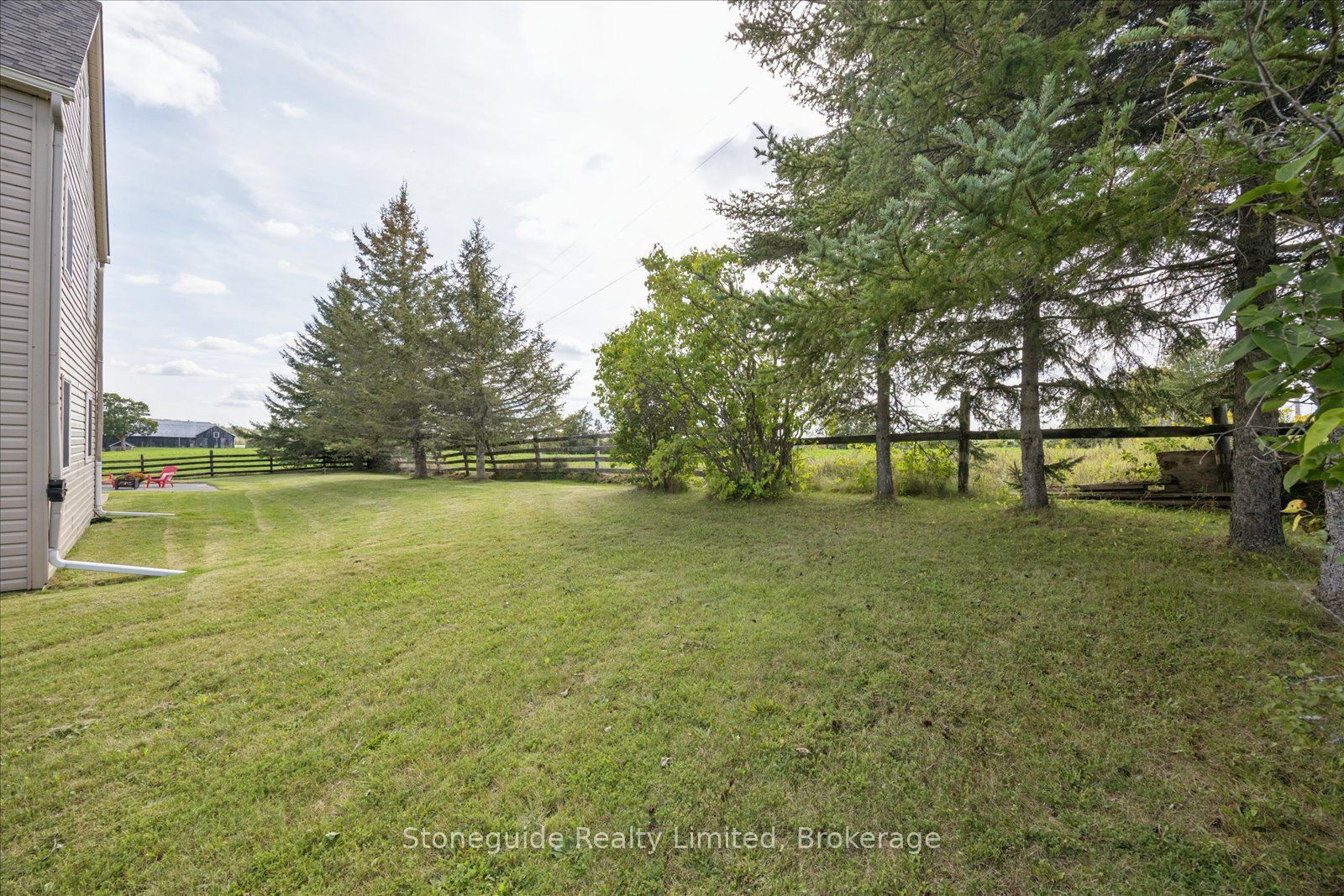 1611 Parkhill Road W Property Photo 35