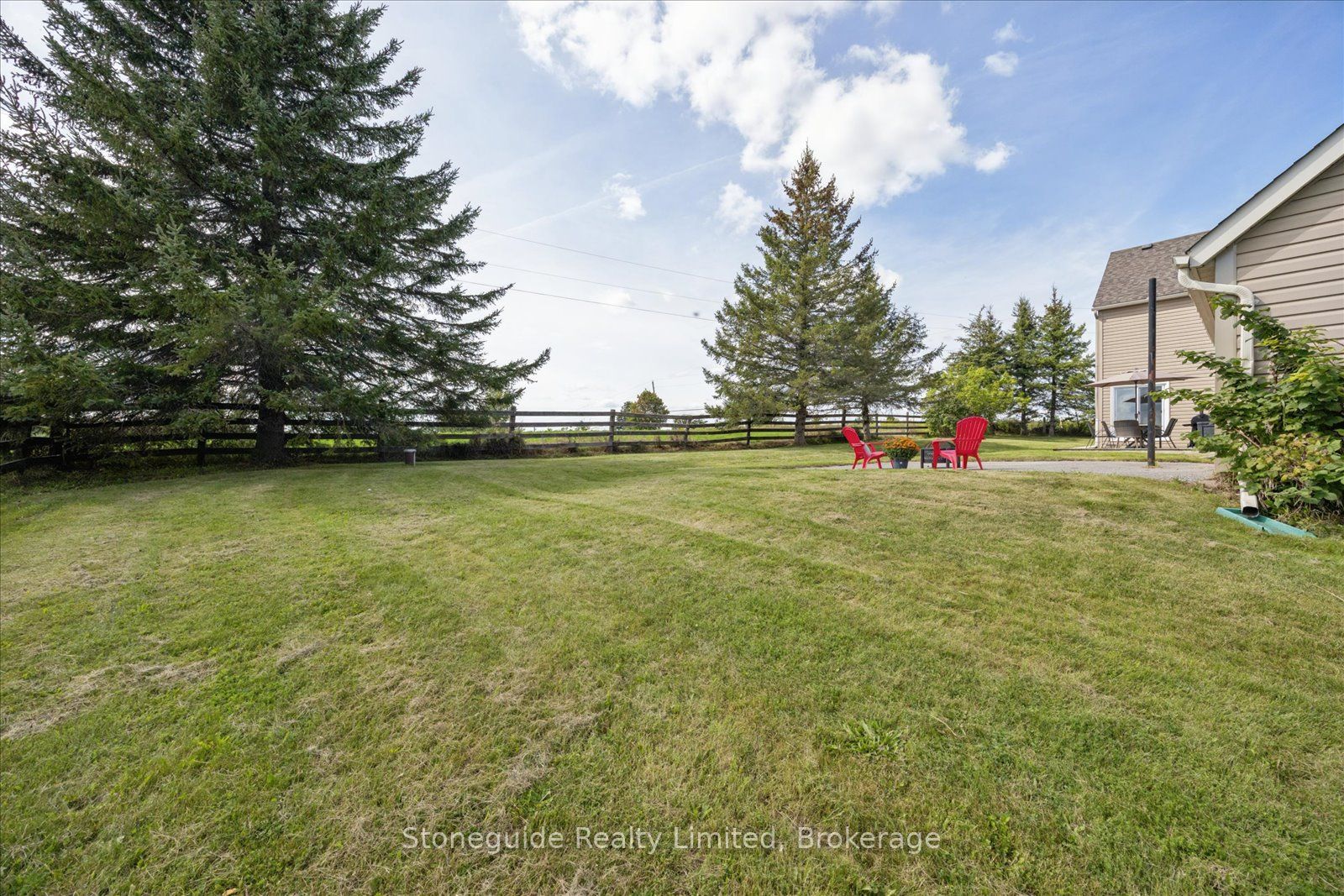 1611 Parkhill Road W Property Photo 36