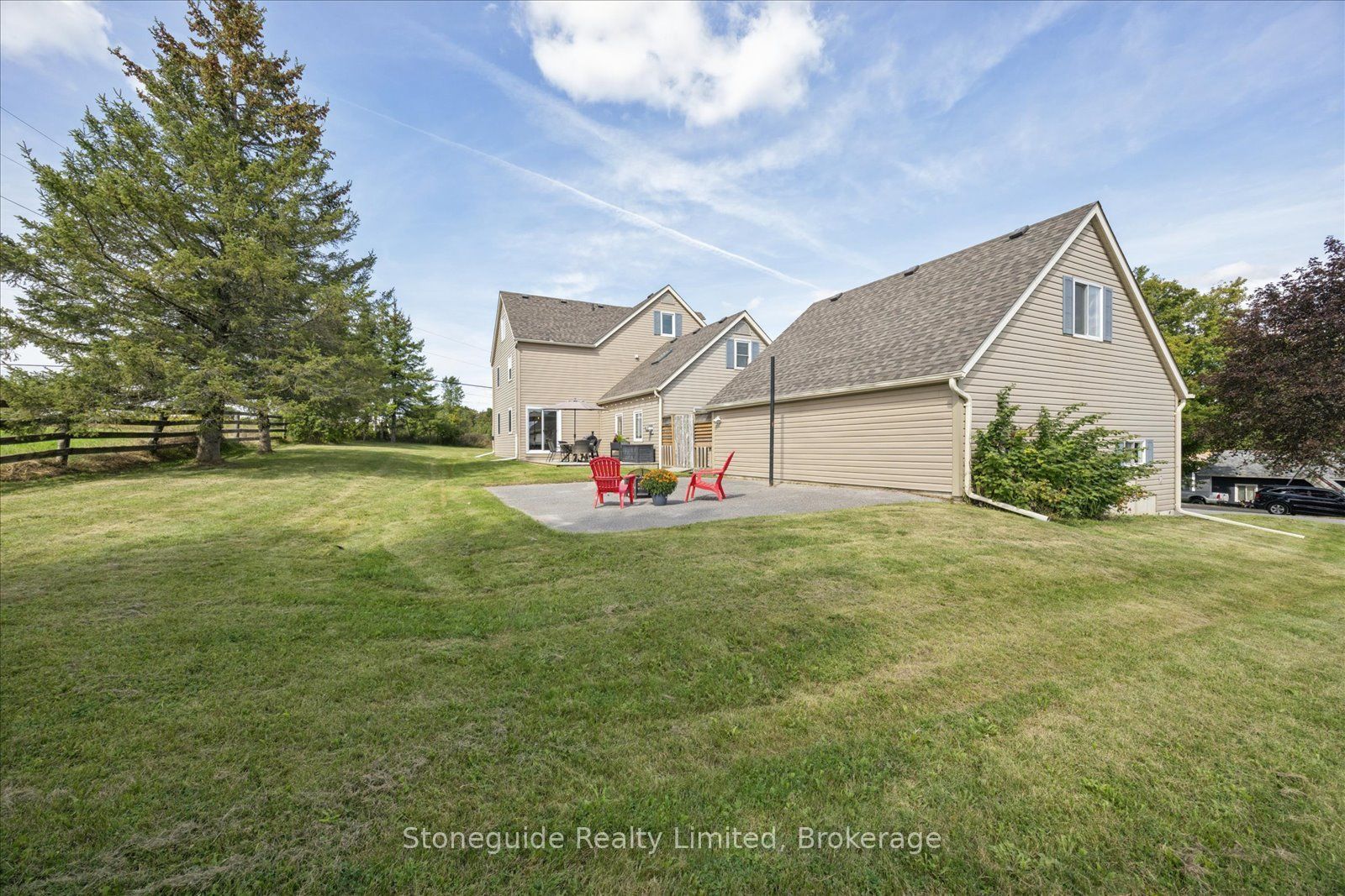1611 Parkhill Road W Property Photo 37