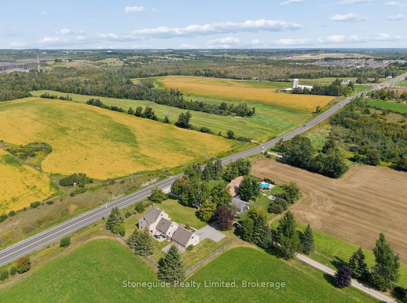 1611 Parkhill Road W Property Photo 41