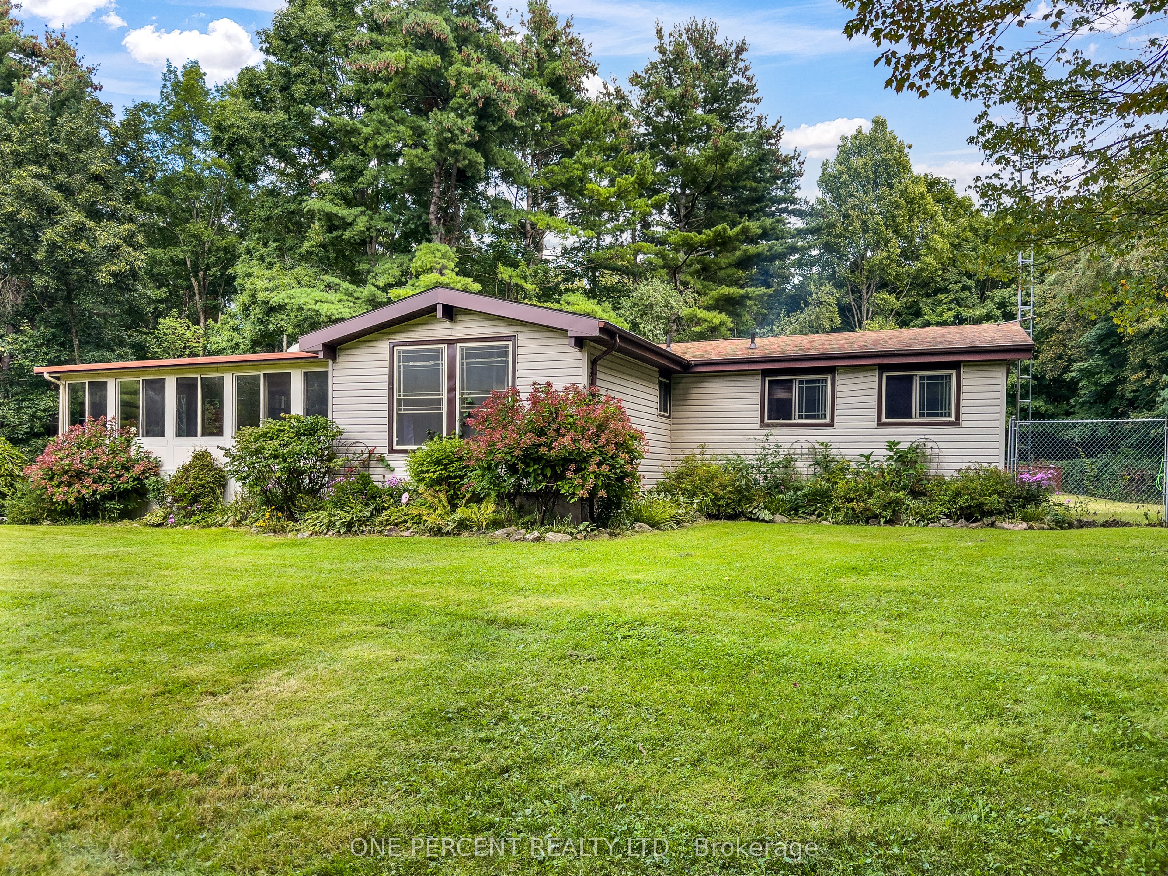 87 Fitzsimmons Road Property Photo 1