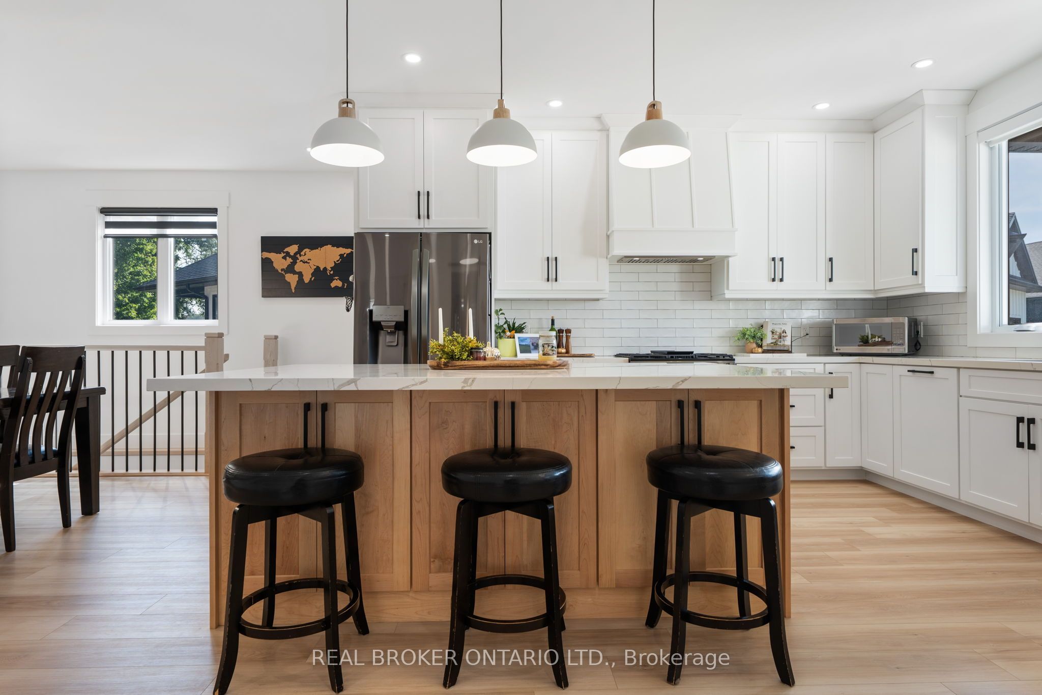 9 Macneil Court Property Photo 6