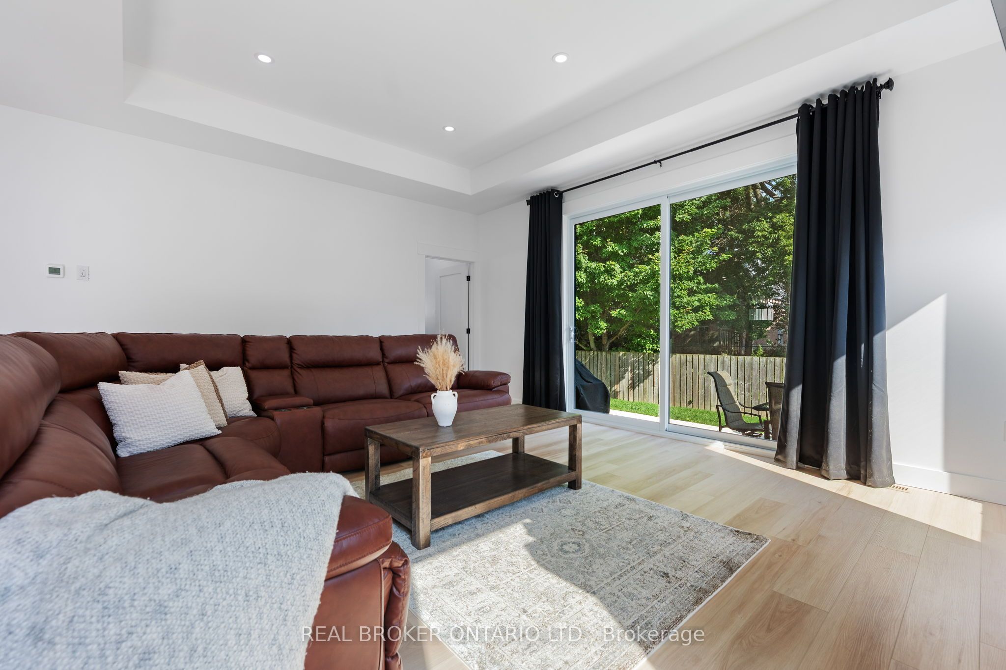 9 Macneil Court Property Photo 16