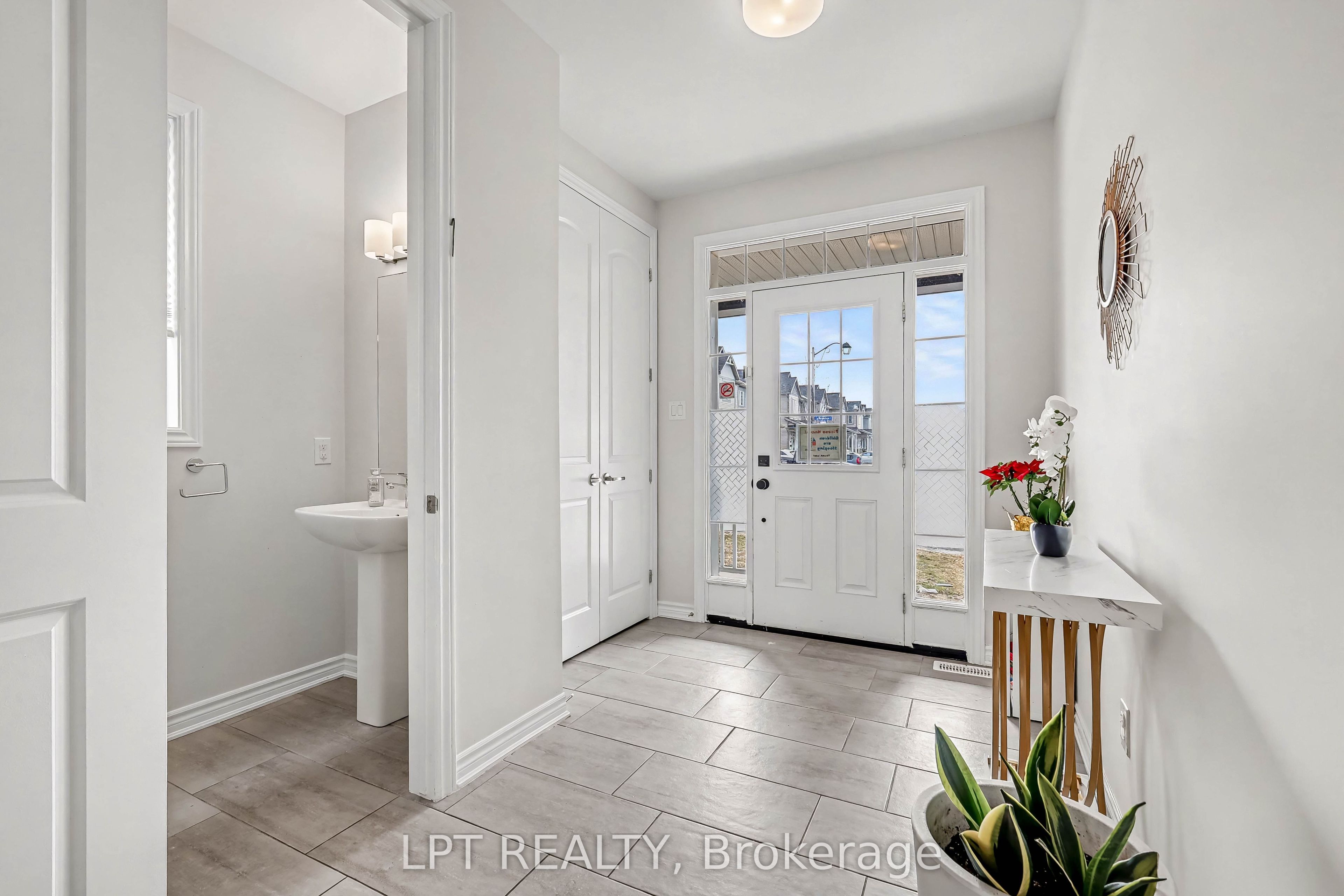 730 Perseus Avenue Property Photo 3