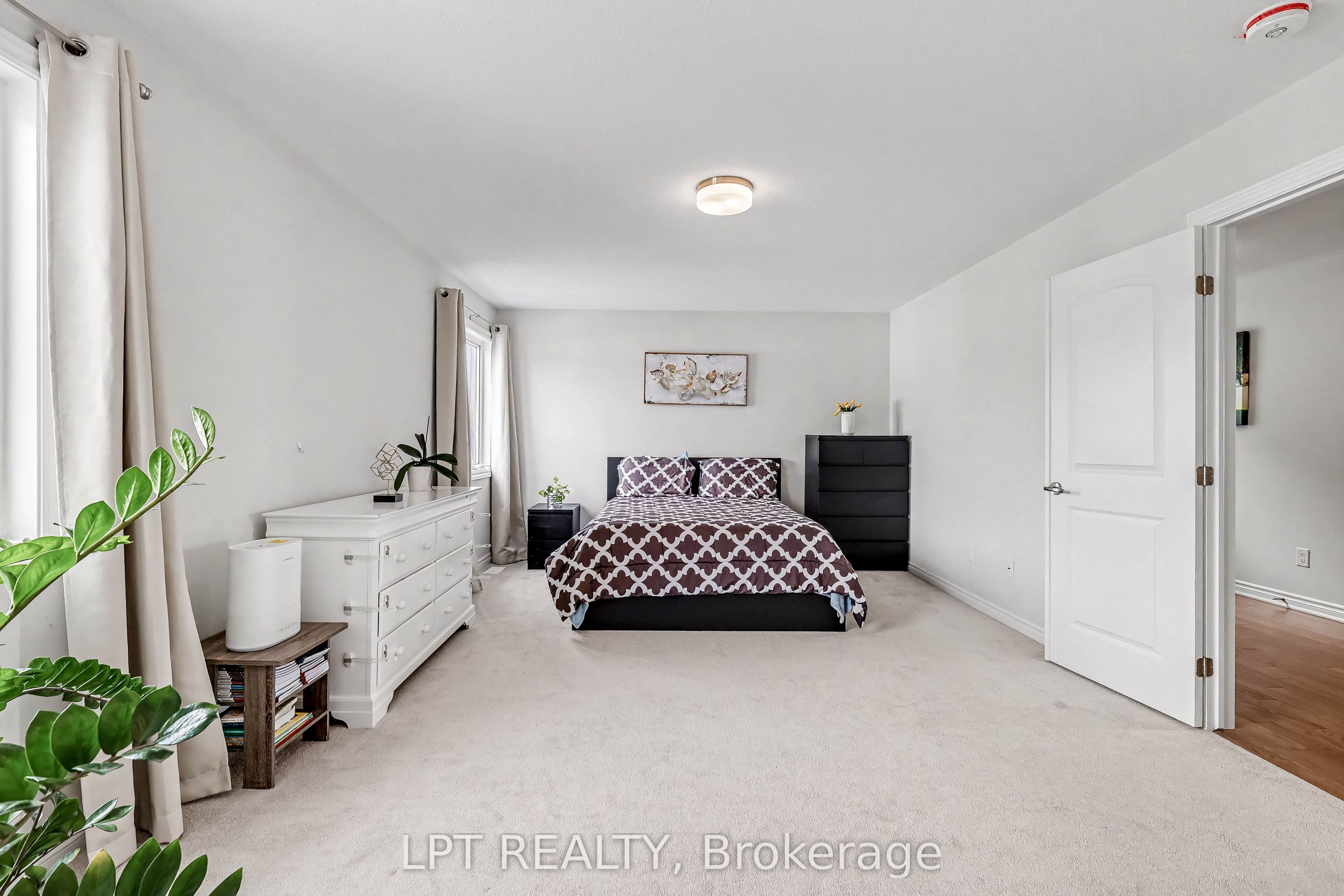 730 Perseus Avenue Property Photo 19