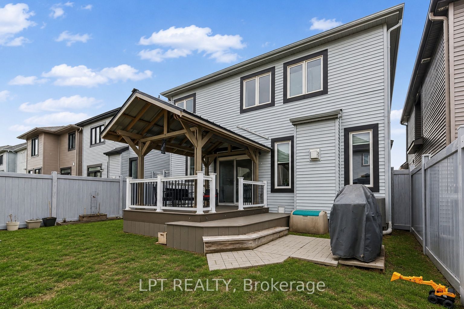 730 Perseus Avenue Property Photo 29