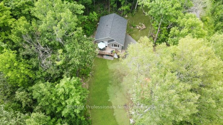 1065 Henderson's Road Property Photo 1