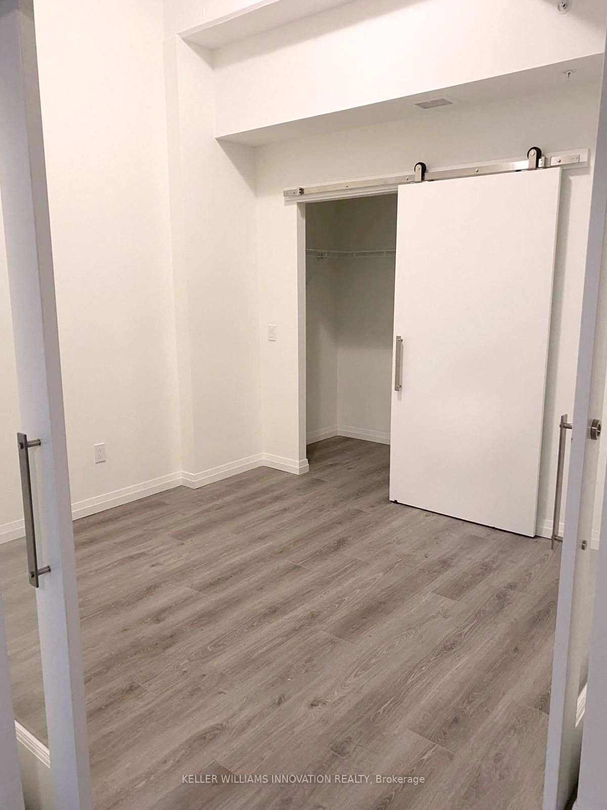 108 Garment Street 406 Property Photo 3