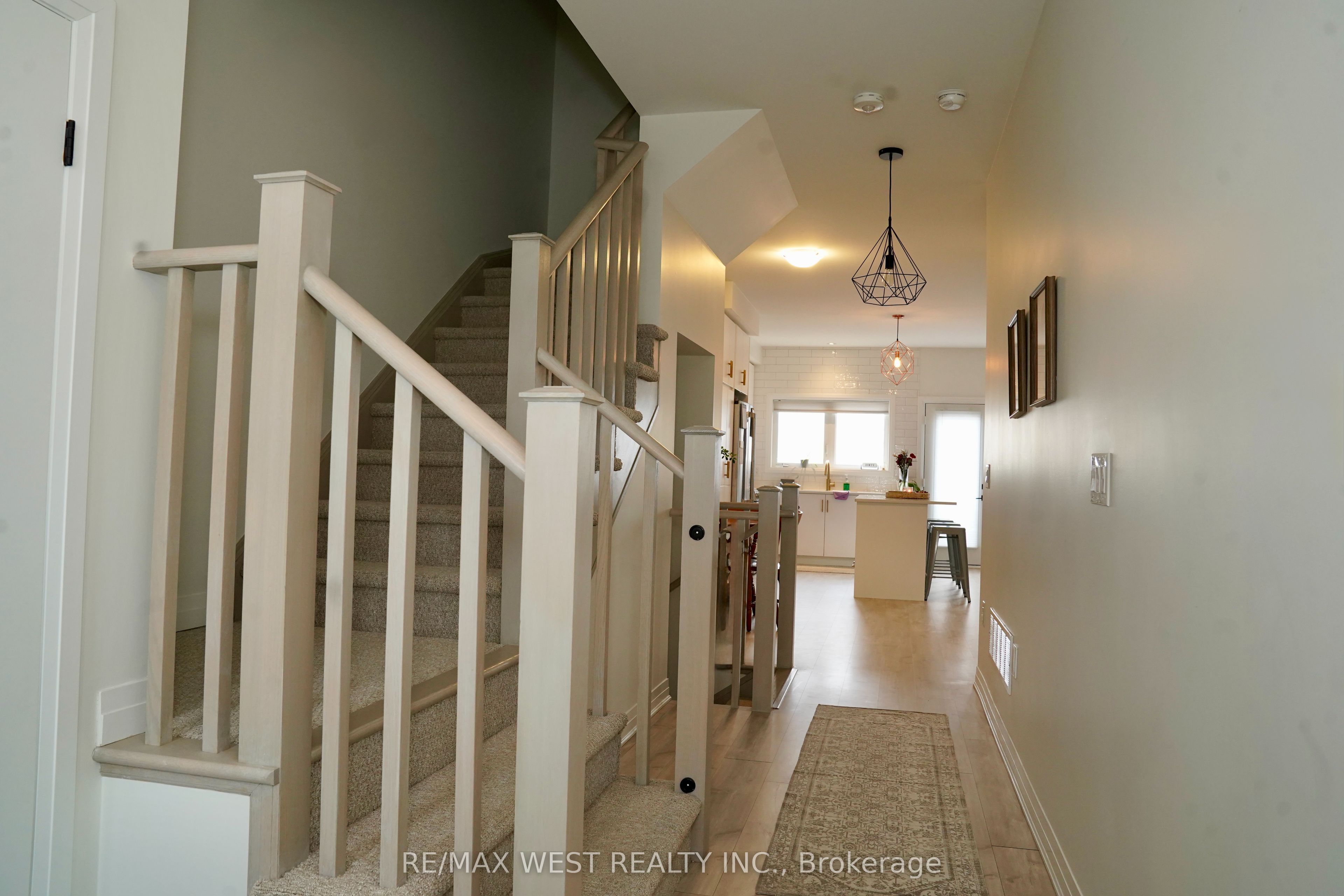 4067 Fracchioni Drive Property Photo 2