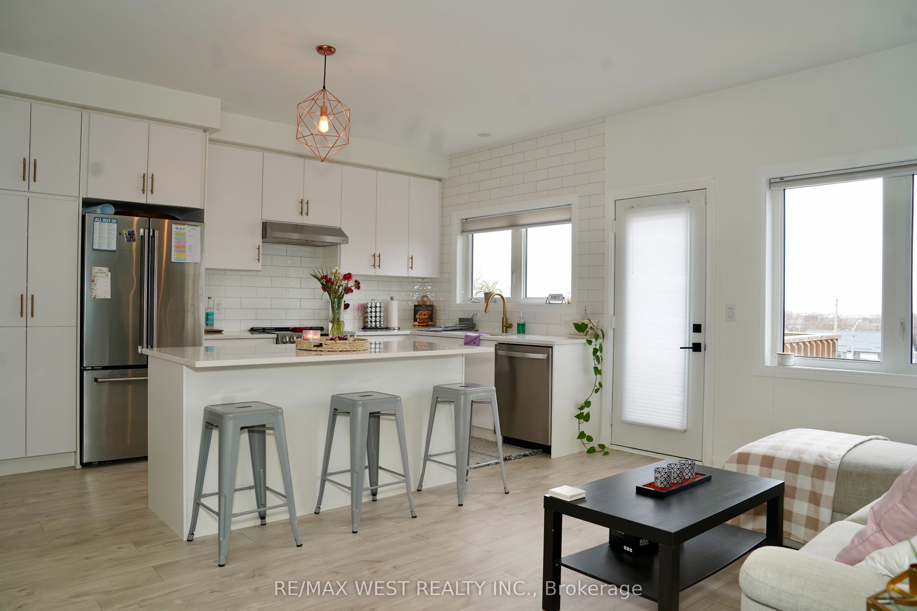4067 Fracchioni Drive Property Photo 4