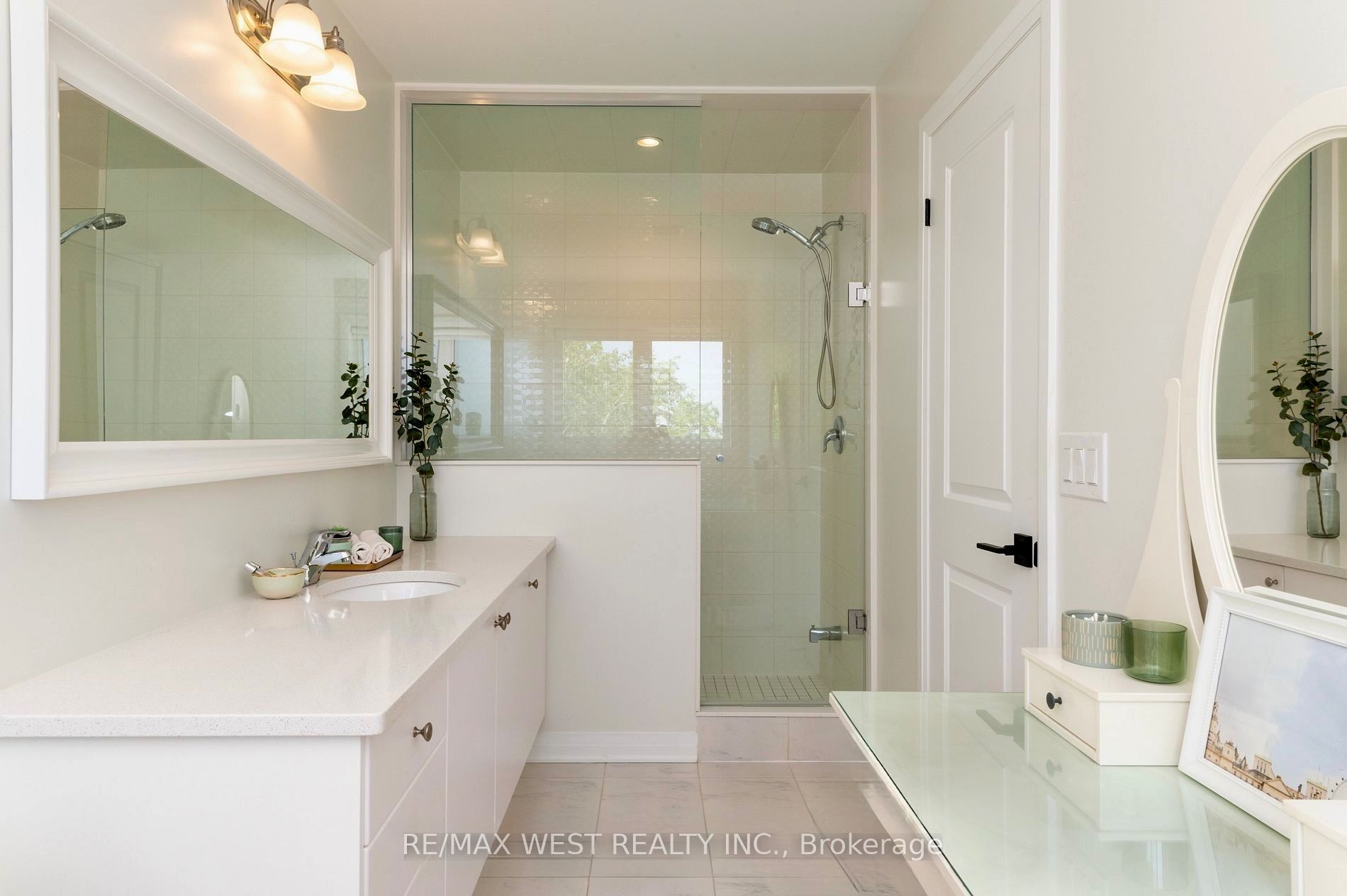 4067 Fracchioni Drive Property Photo 8