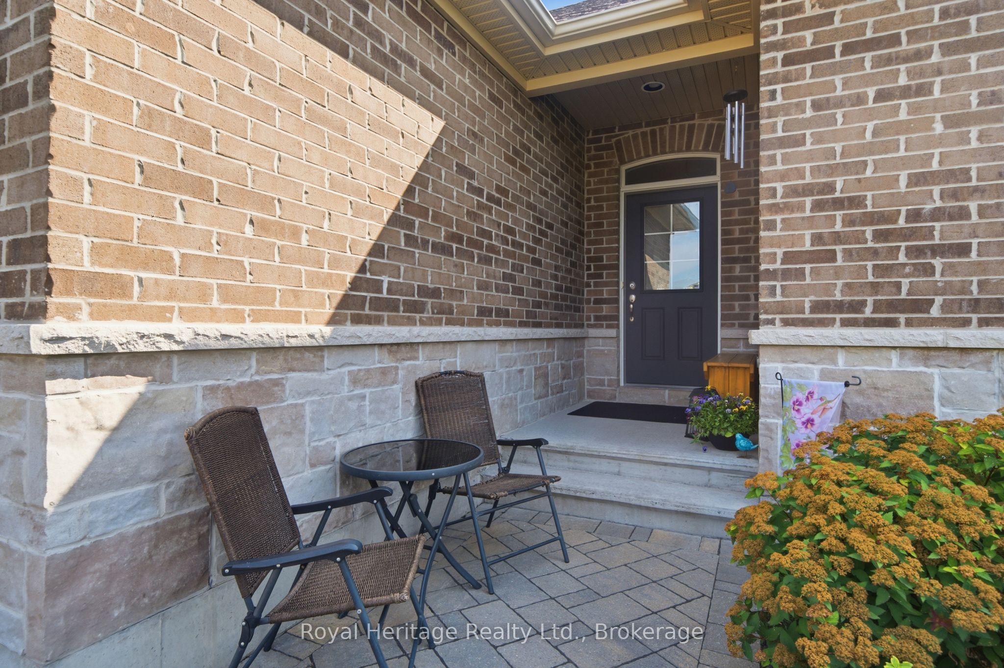 46 Stonecrest Boulevard Property Photo 2