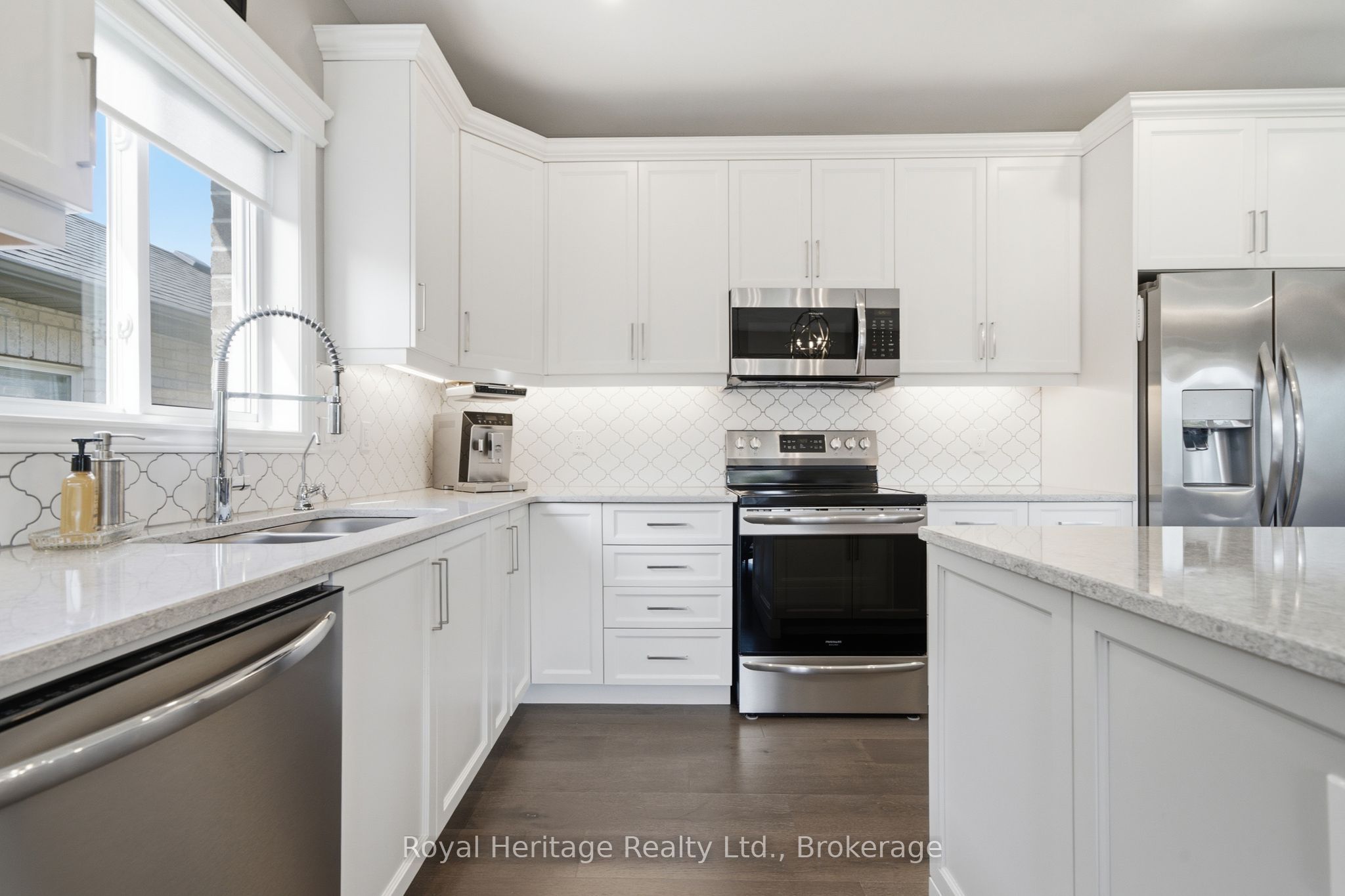 46 Stonecrest Boulevard Property Photo 11
