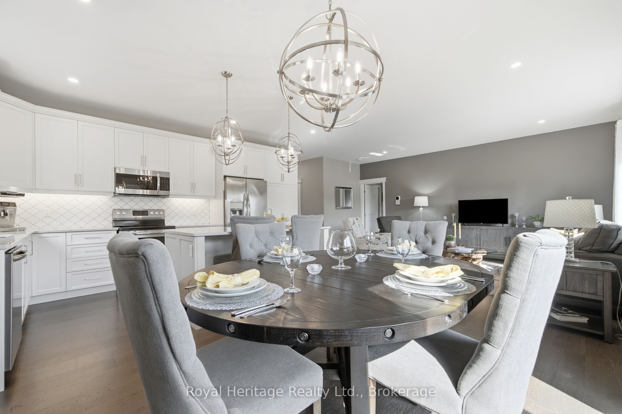46 Stonecrest Boulevard Property Photo 12