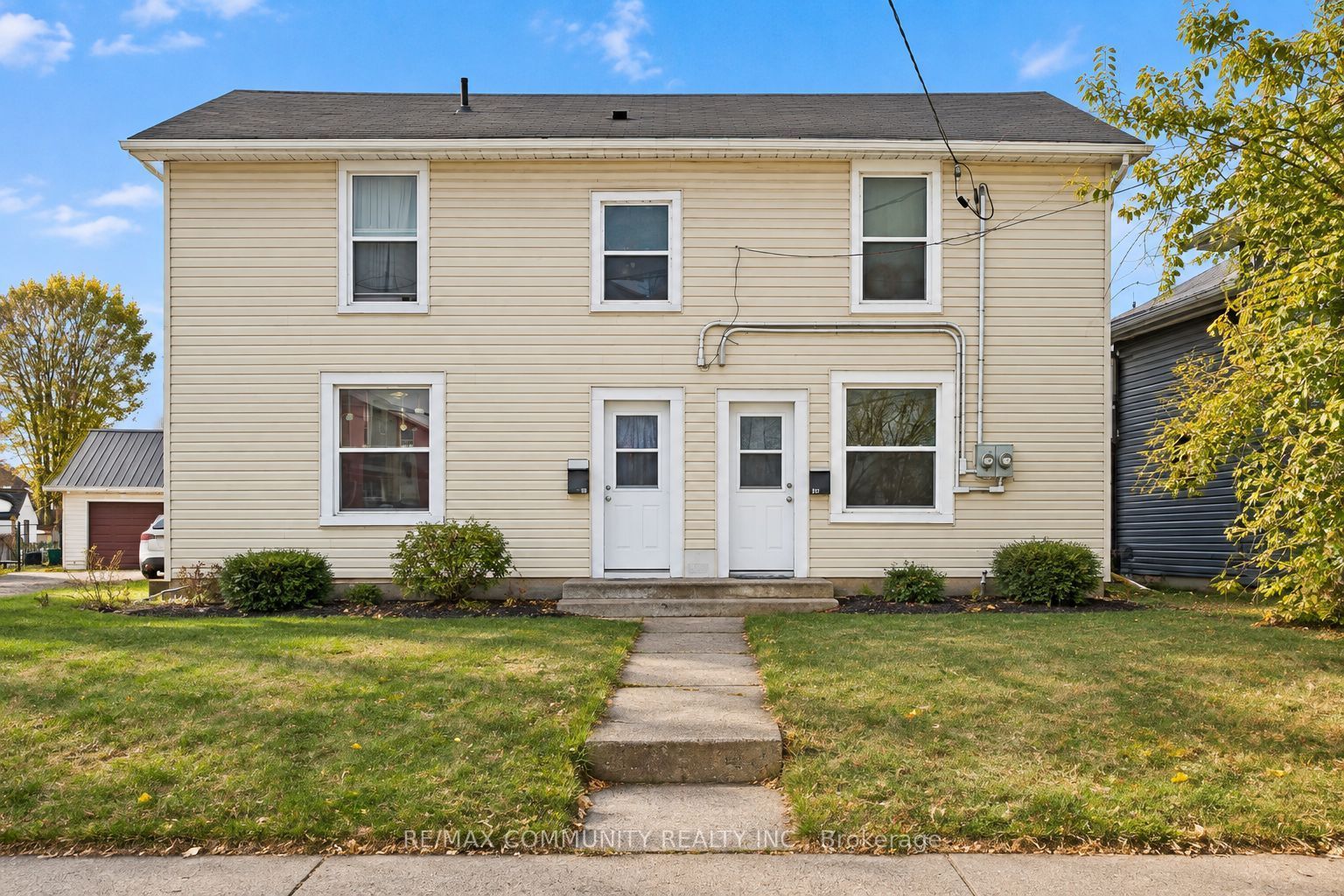 83 Moira Street W Property Photo 1