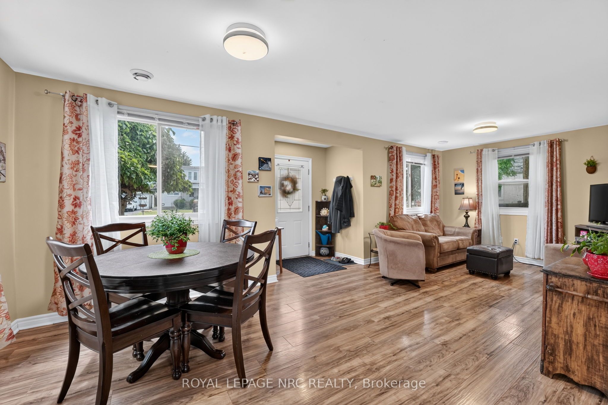 63 Oakwood Street Property Photo 7