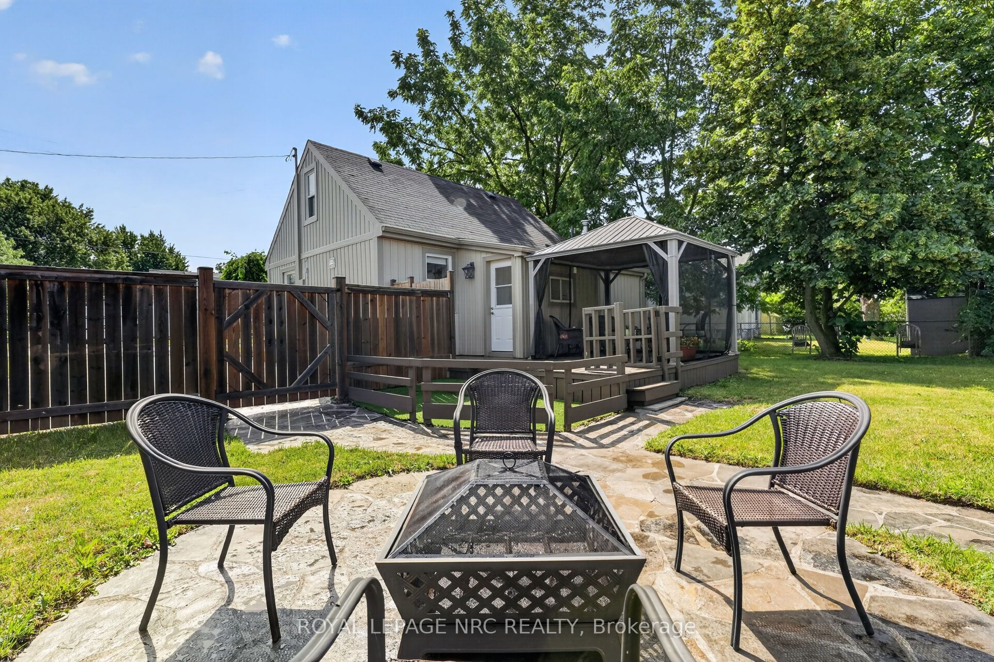 63 Oakwood Street Property Photo 32