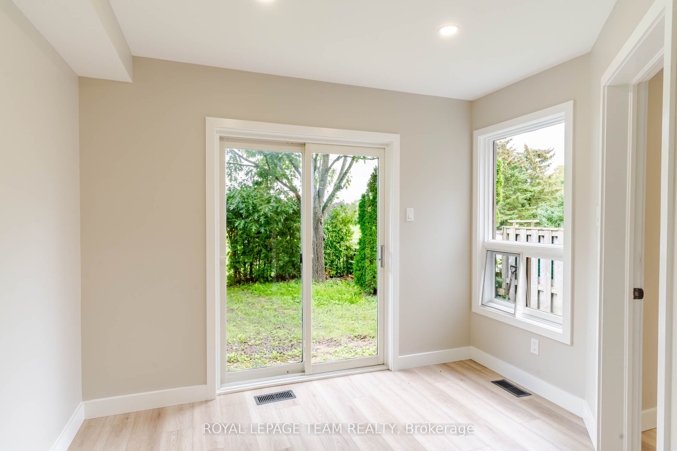 219 Jamieson Street Property Photo 11