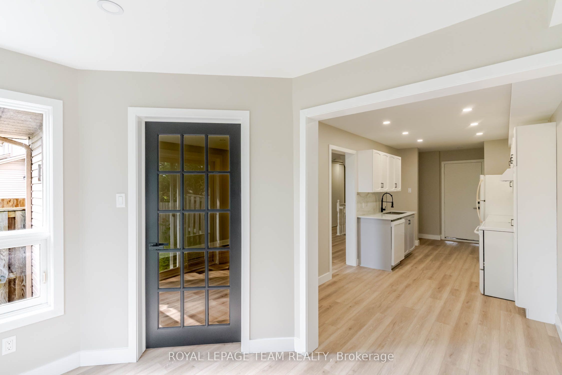 219 Jamieson Street Property Photo 12