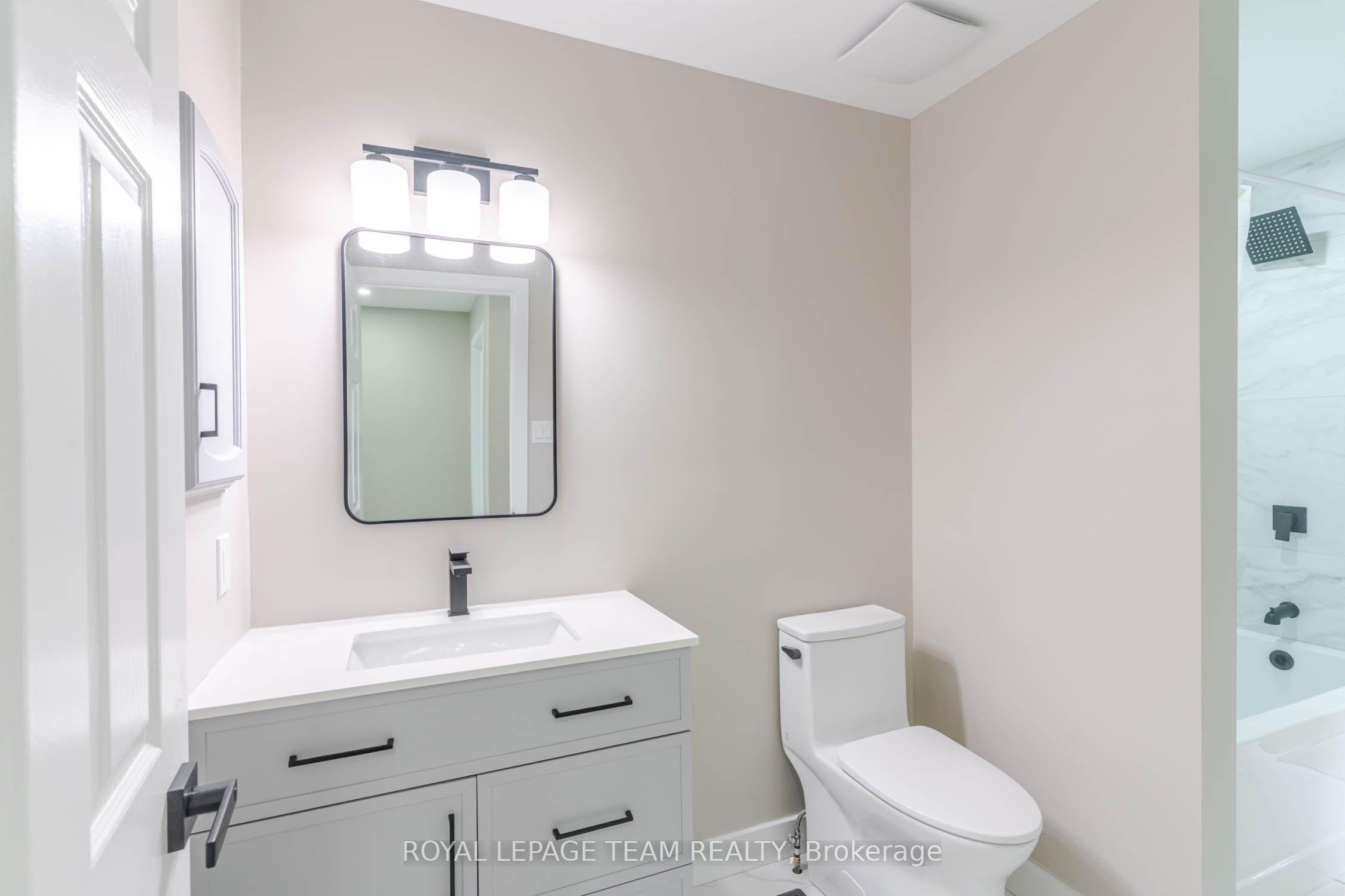 219 Jamieson Street Property Photo 22