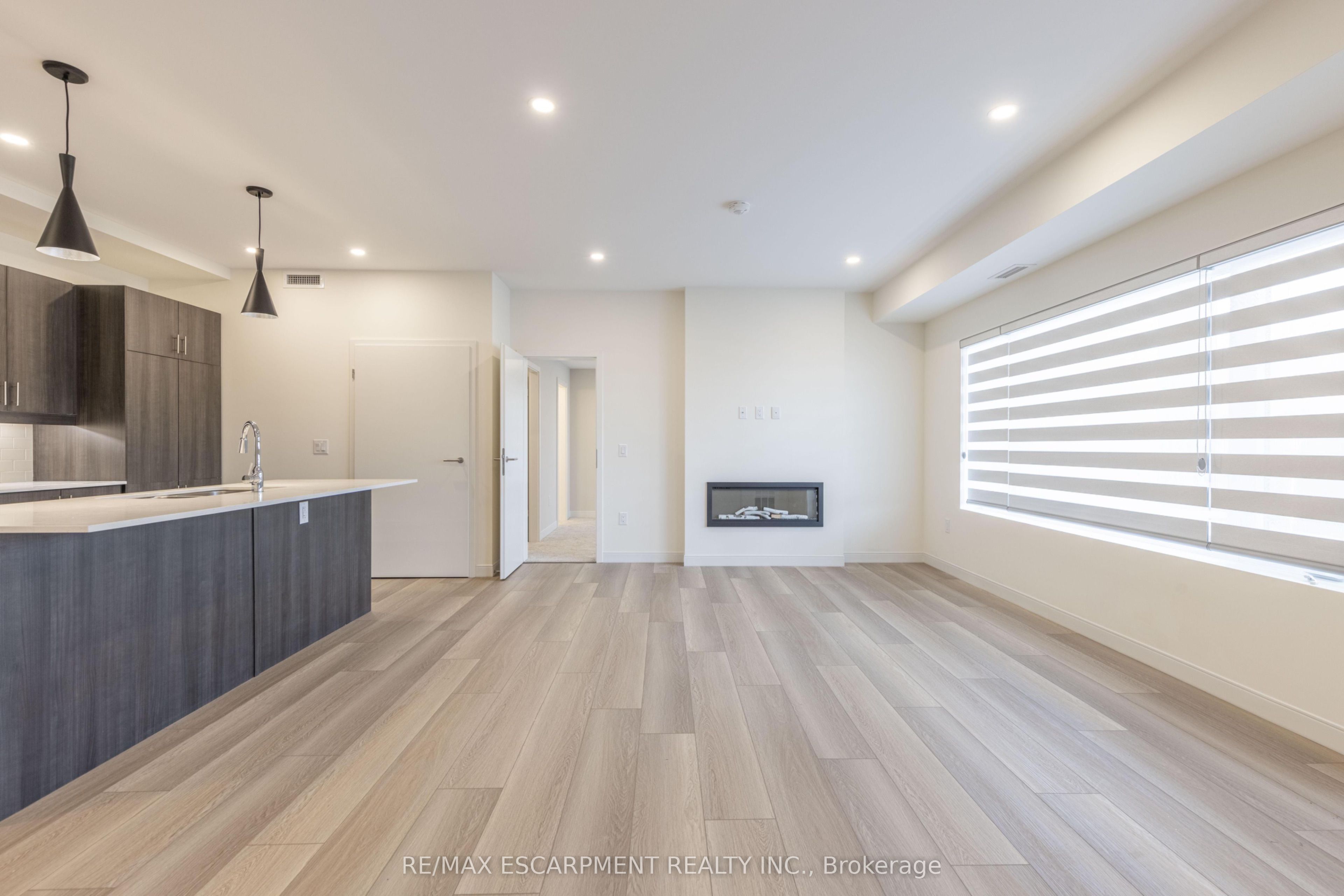 123 Lincoln Street 107 Property Photo 5