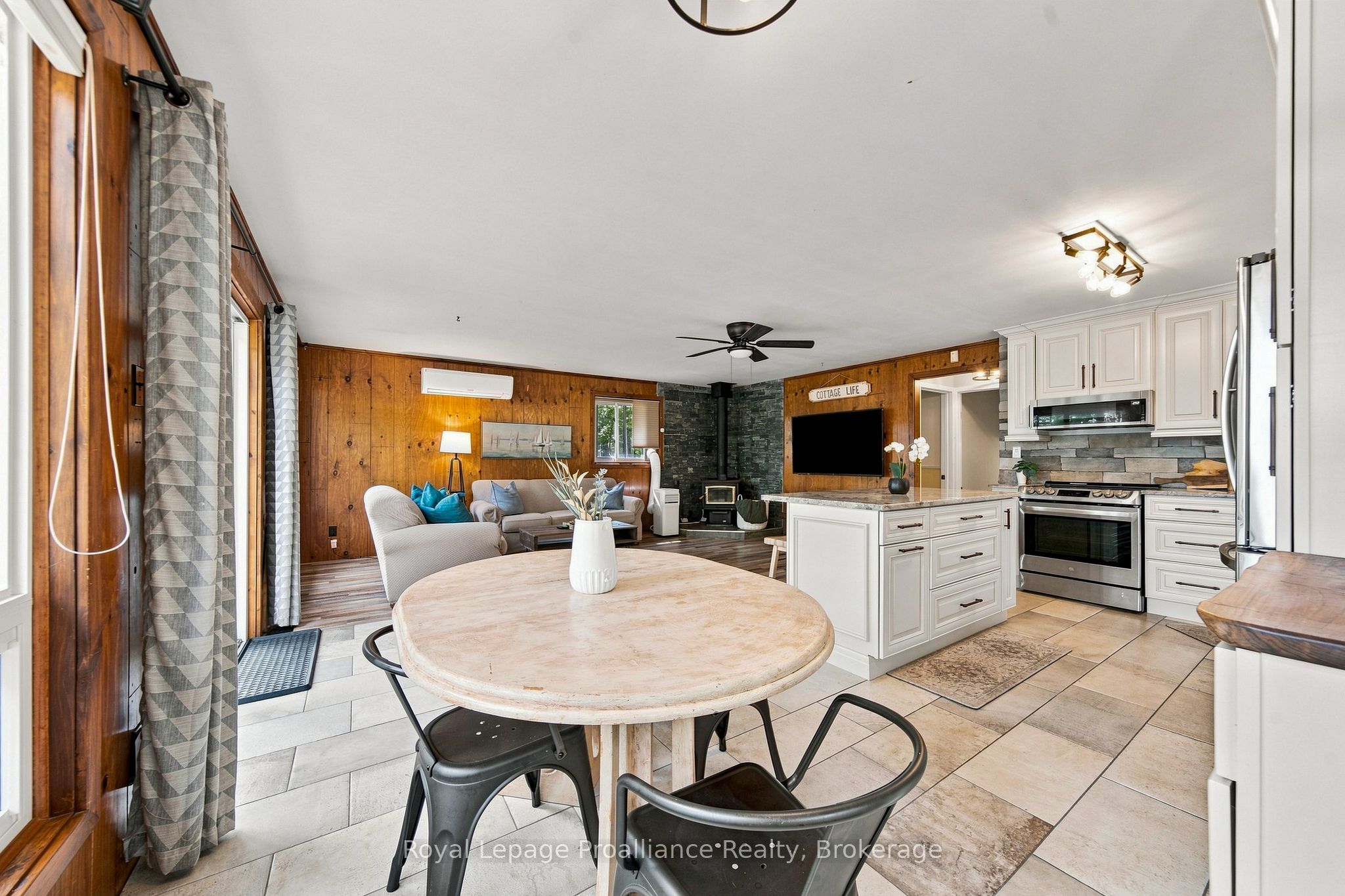 857 West Kosh Road Property Photo 40