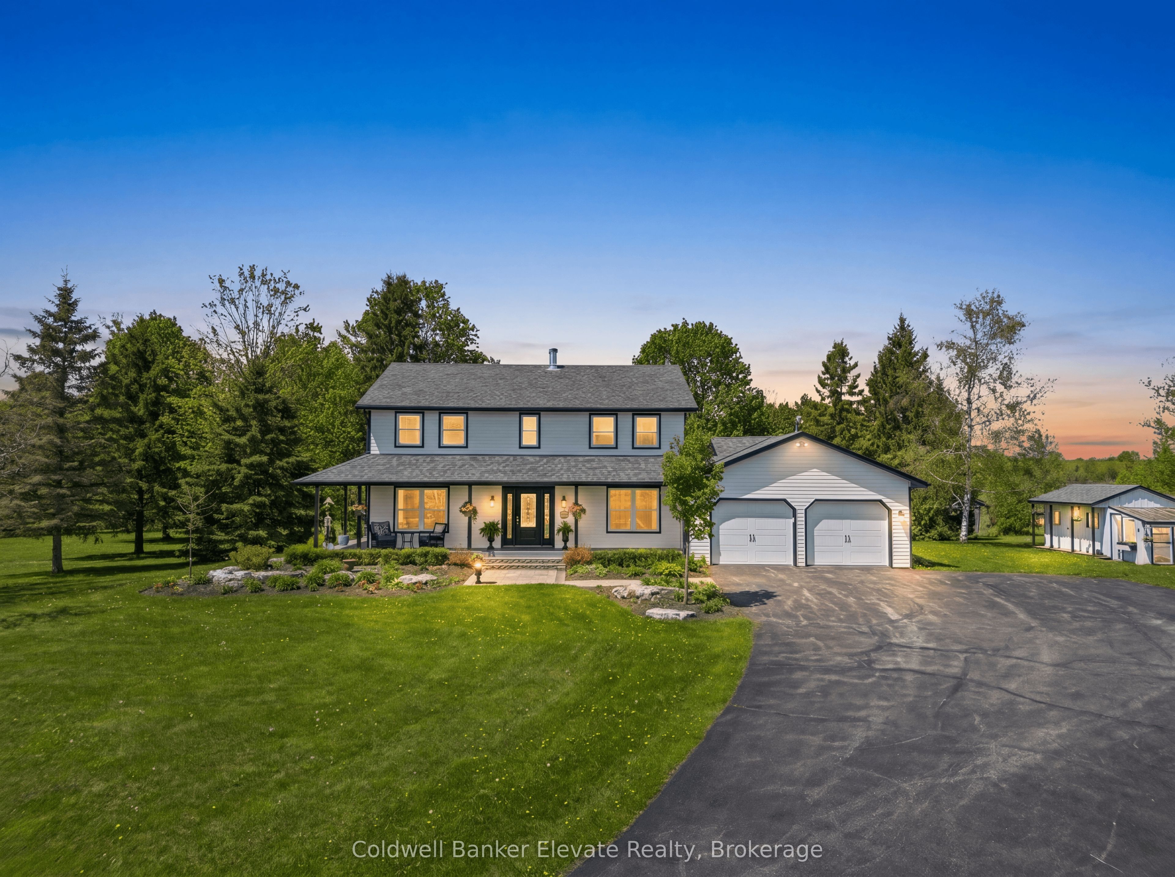 213136 10th Line Property Photo 1