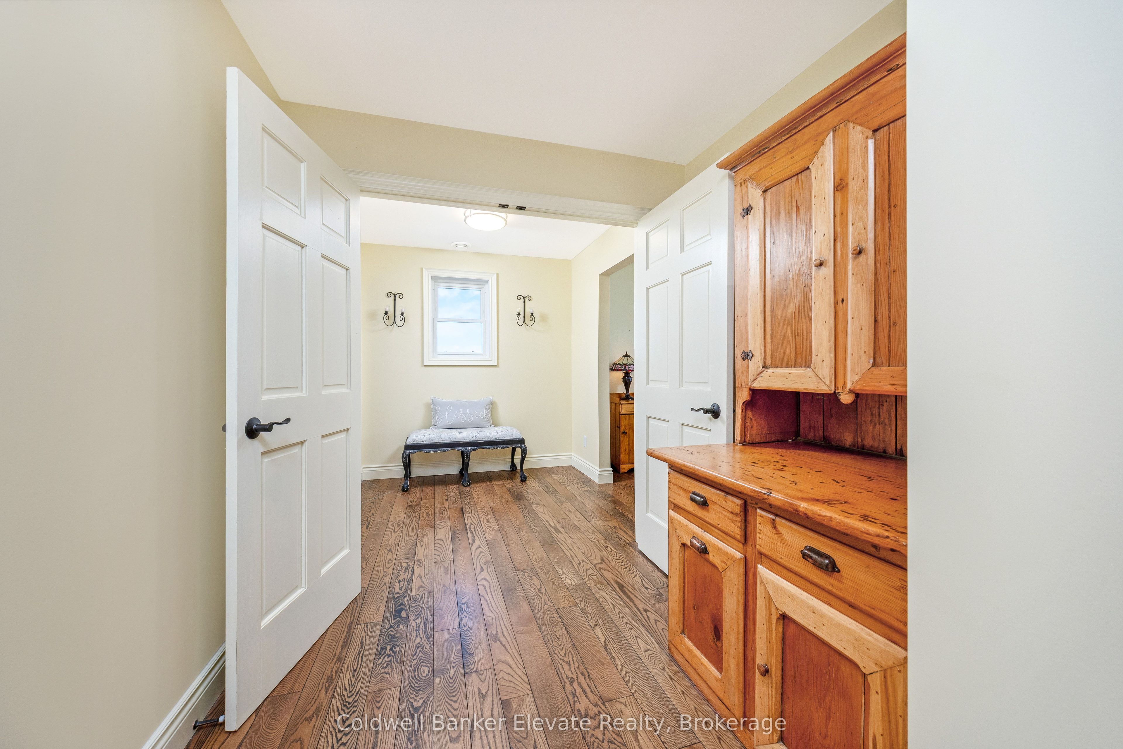 213136 10th Line Property Photo 24