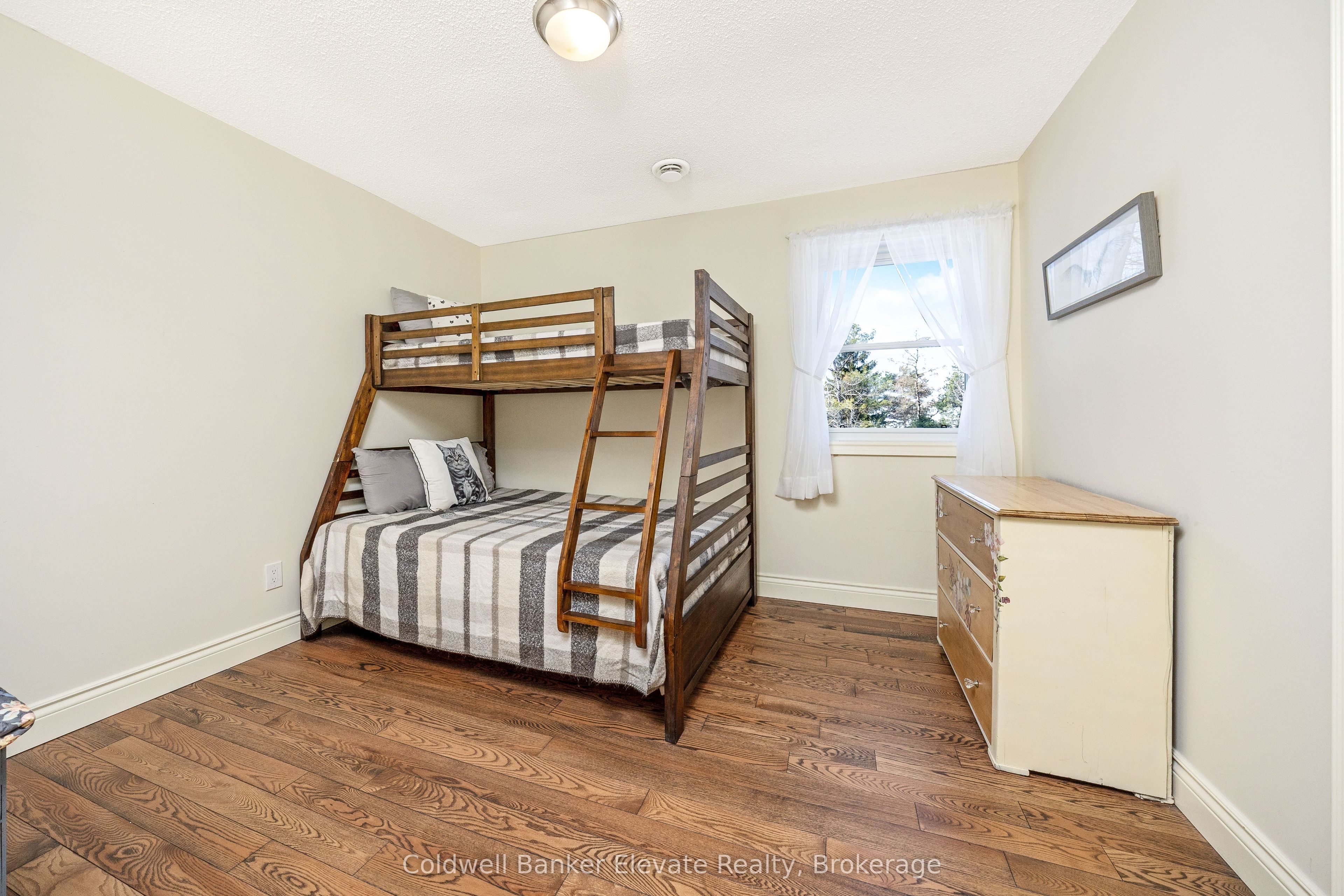 213136 10th Line Property Photo 34