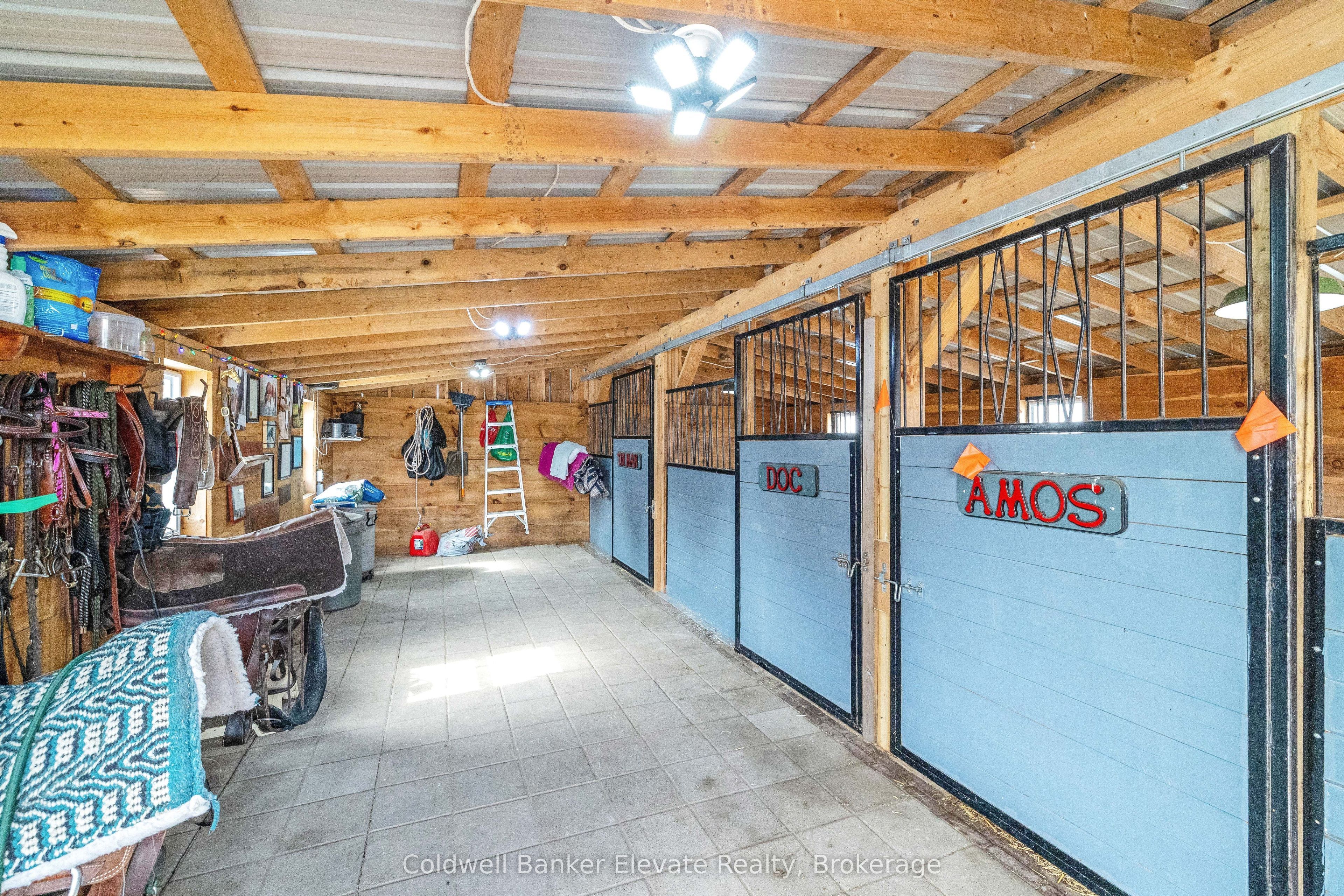 213136 10th Line Property Photo 45