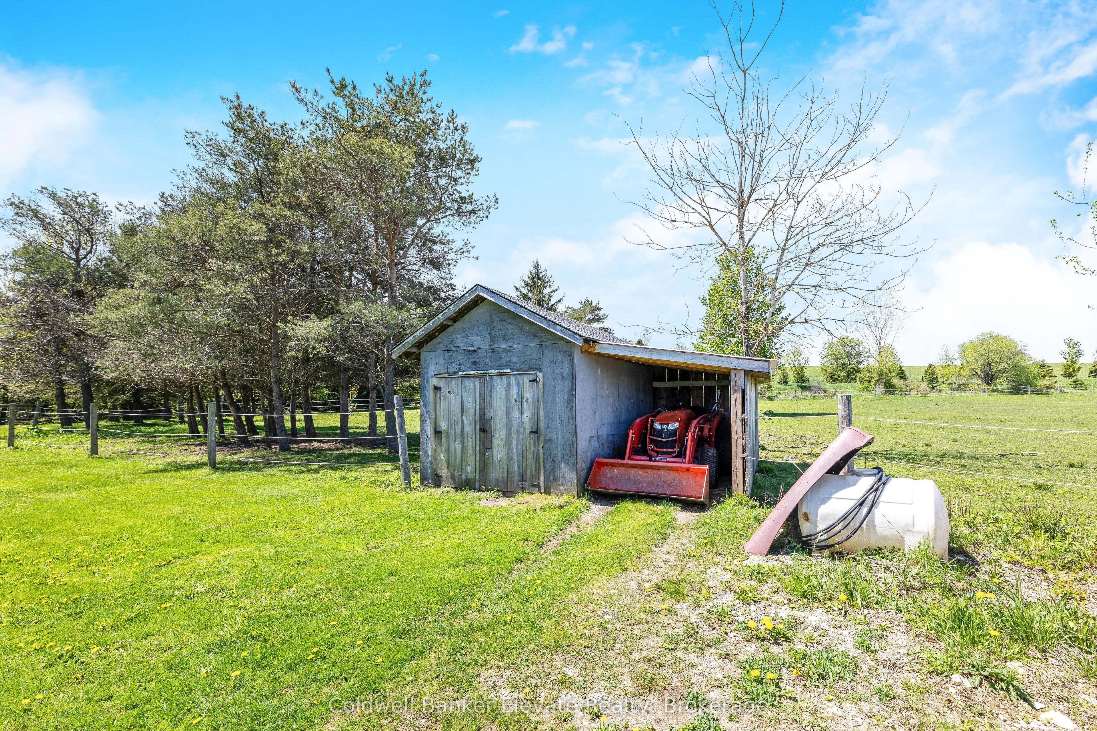 213136 10th Line Property Photo 46