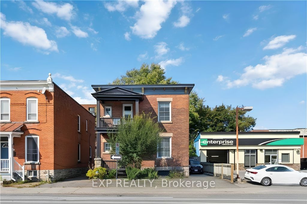 347 St. Patrick Street Property Photo 2