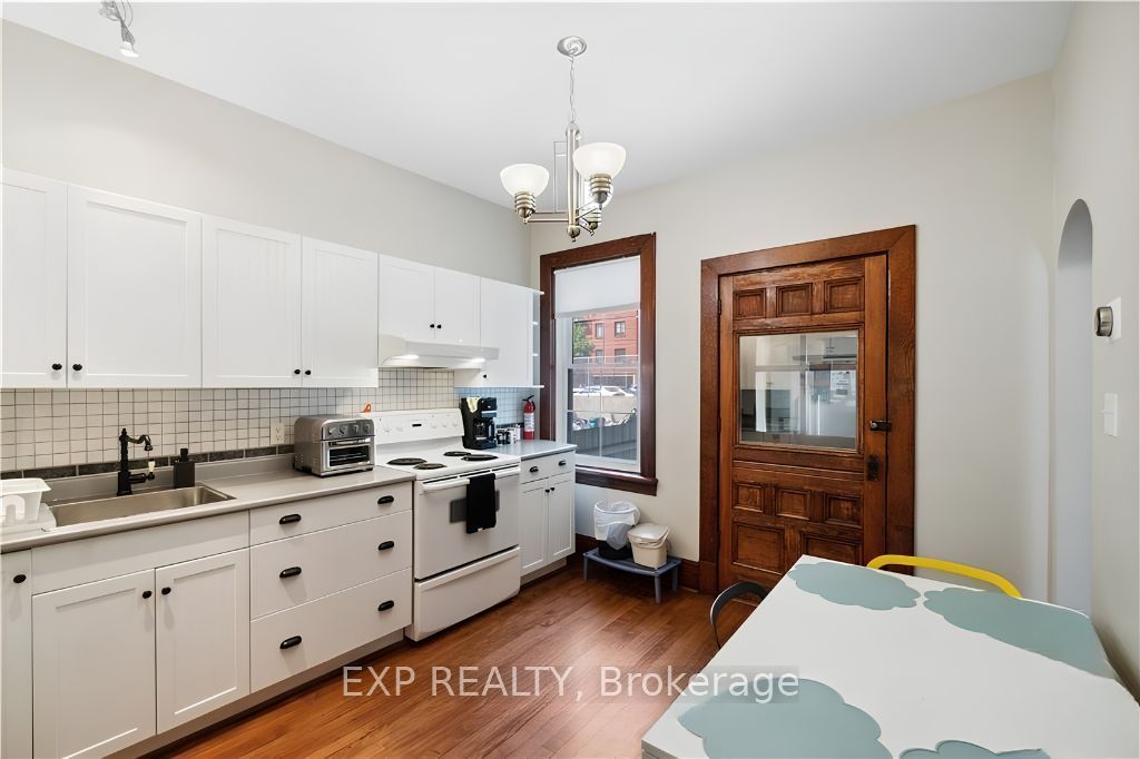 347 St. Patrick Street Property Photo 11