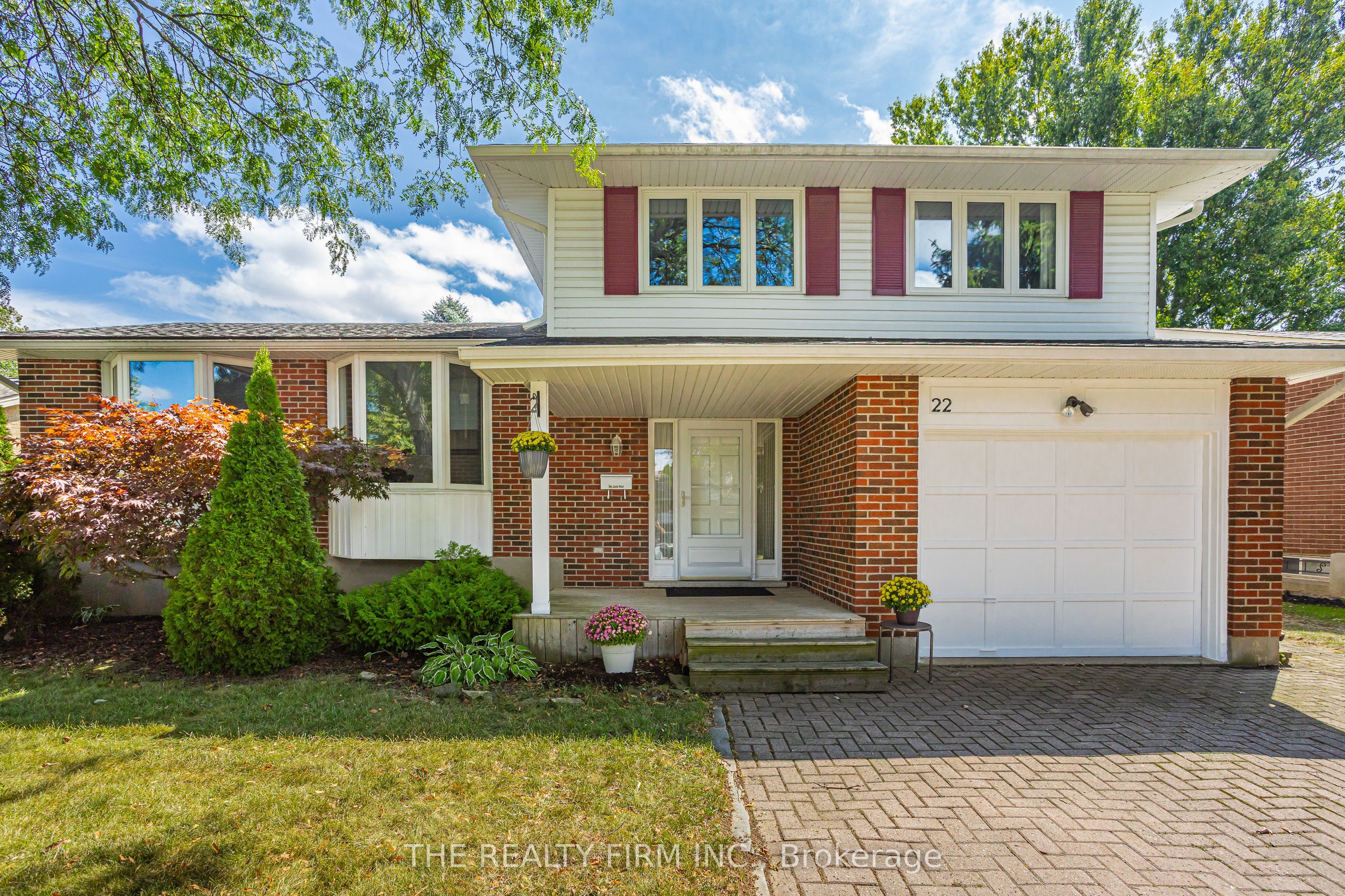 22 Milford Crescent Property Photo 4