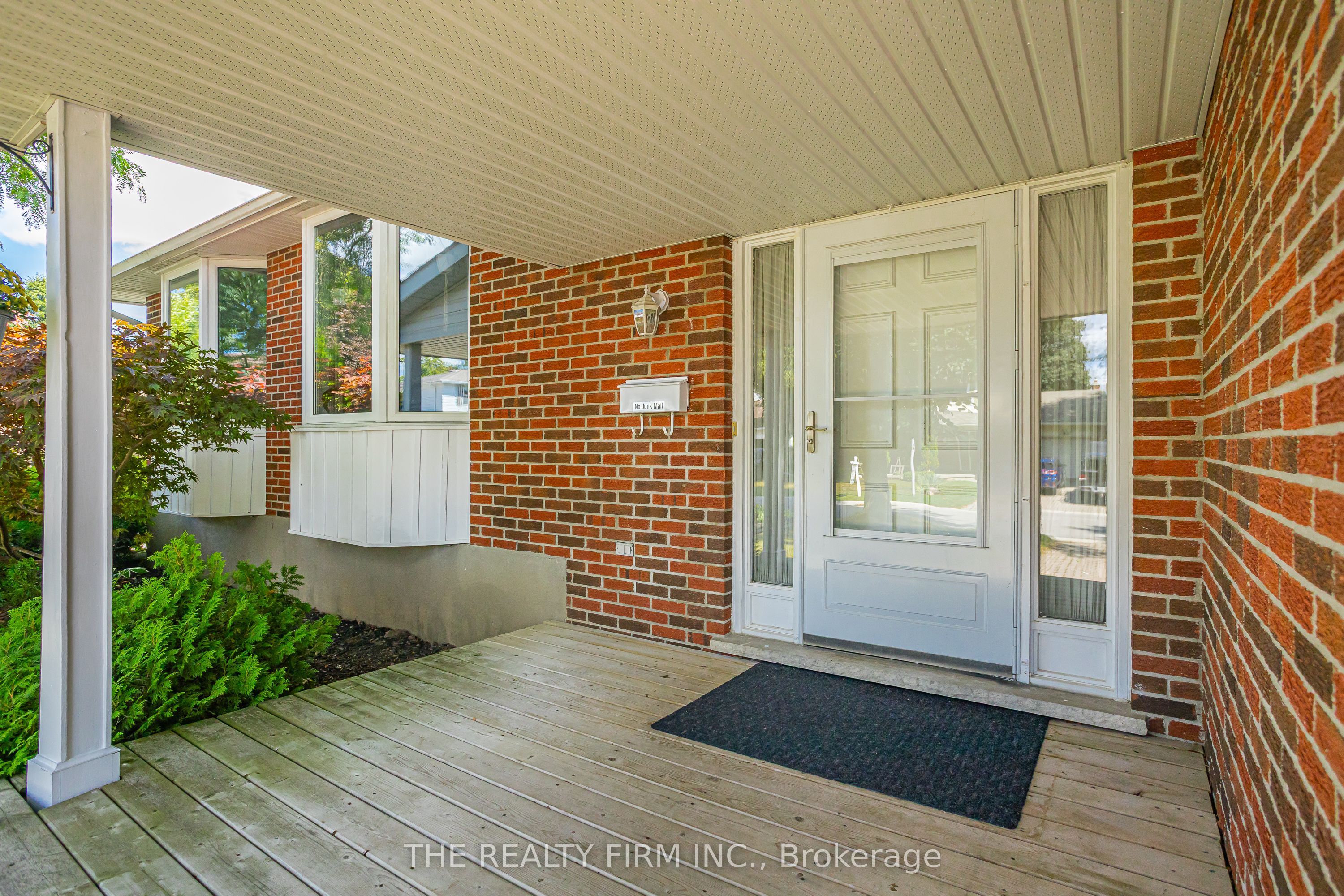 22 Milford Crescent Property Photo 5