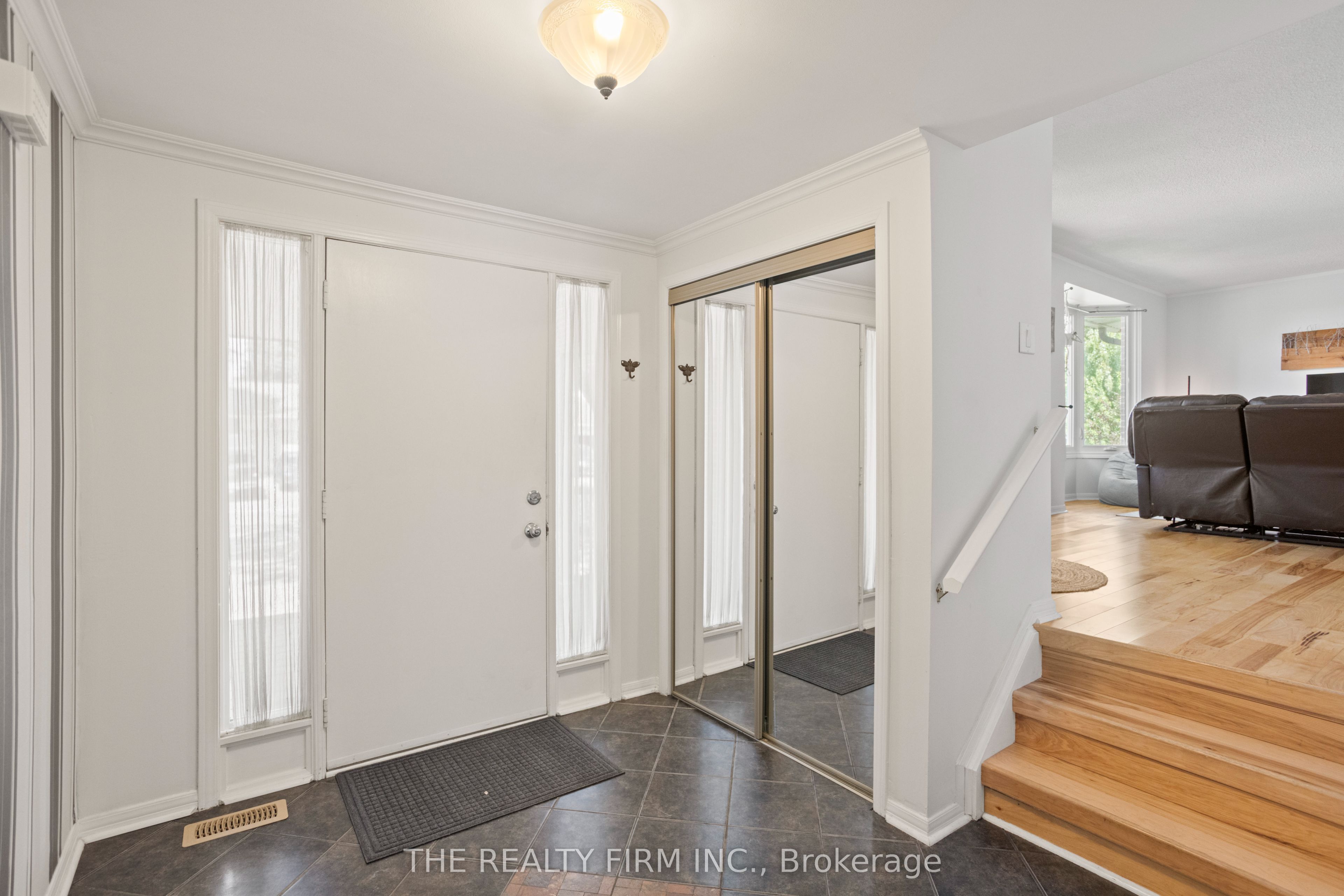 22 Milford Crescent Property Photo 6