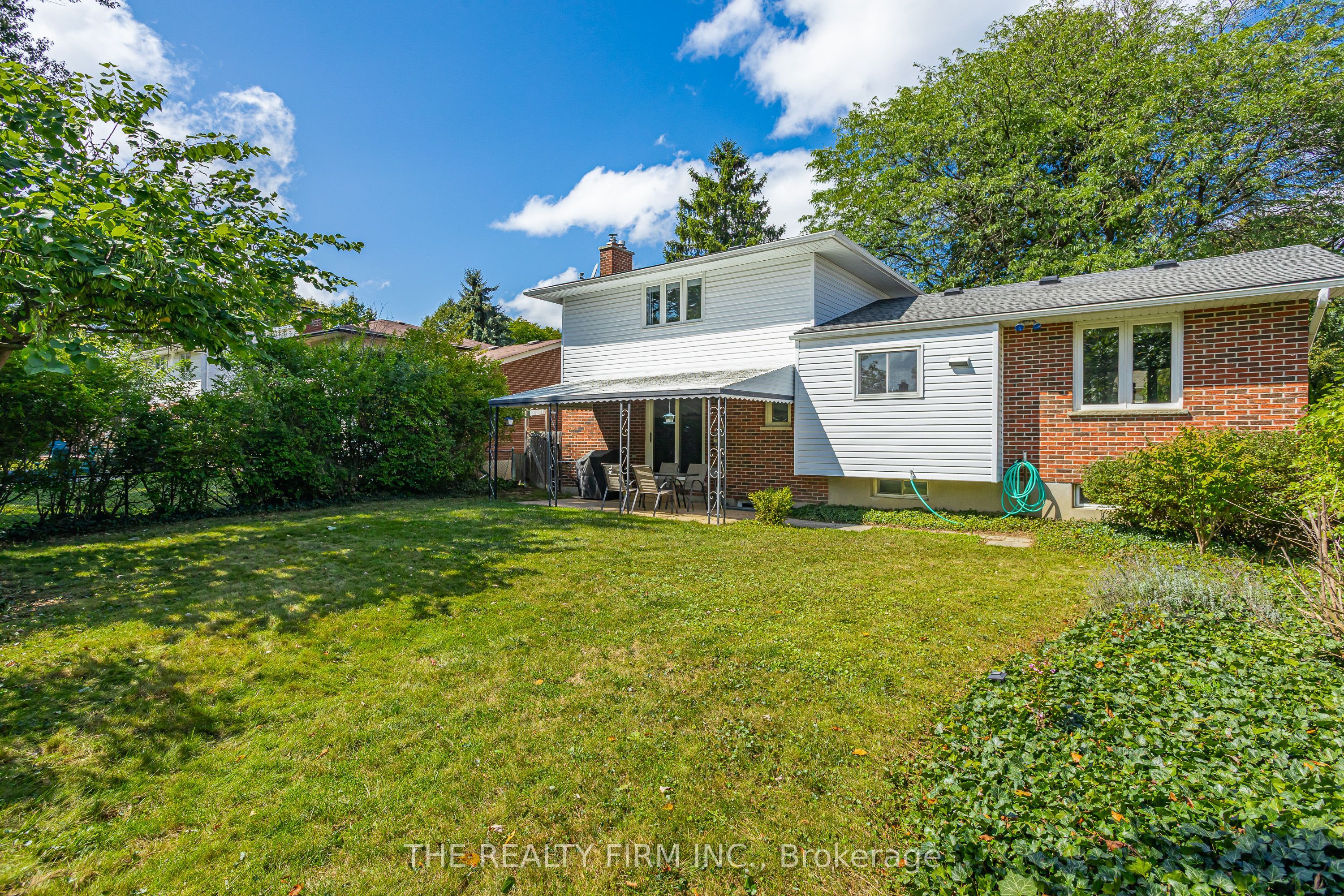 22 Milford Crescent Property Photo 42