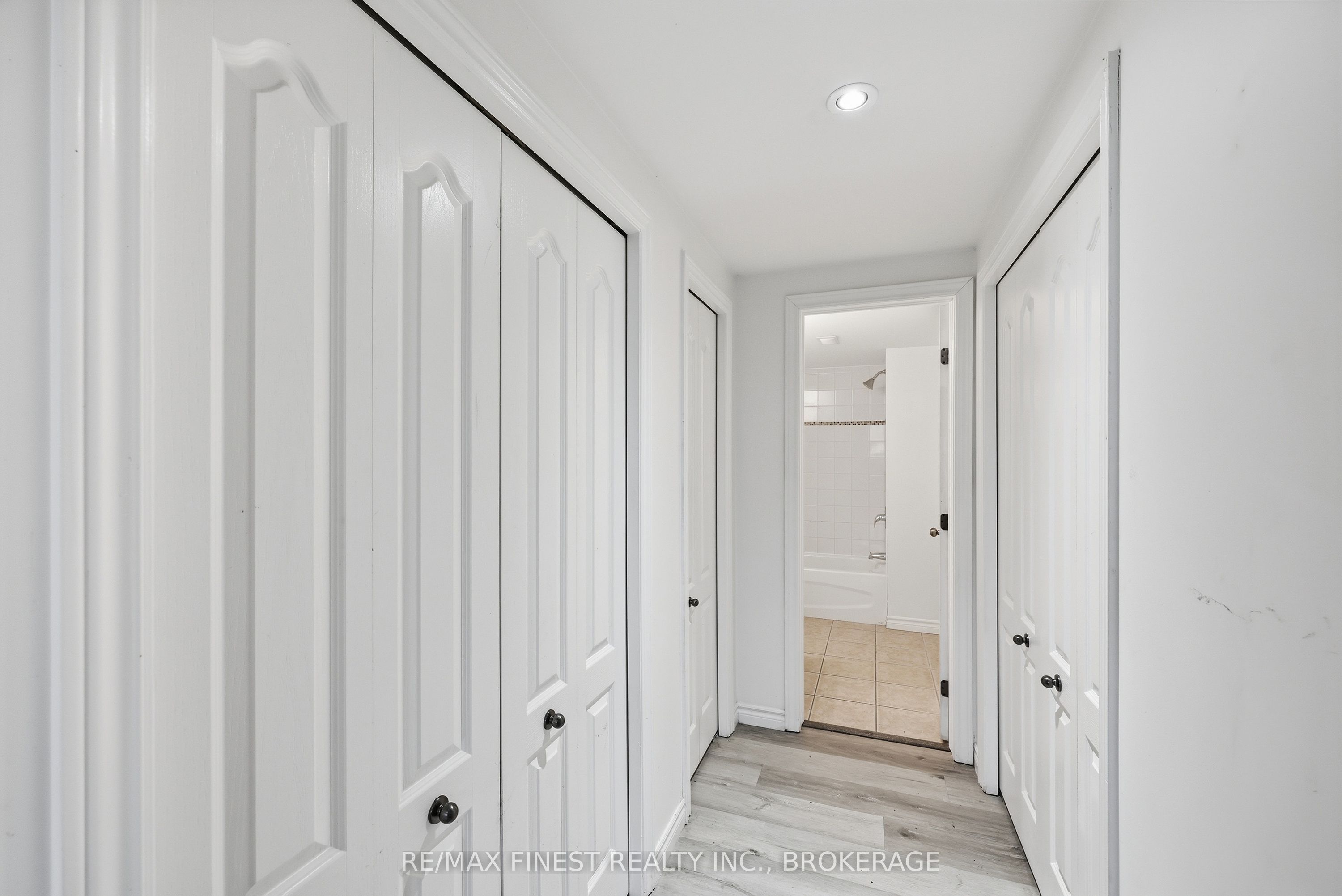 882 Beaconhill Court Property Photo 37