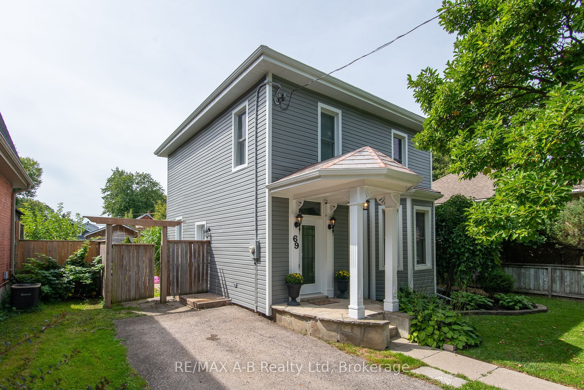 69 Louise Street